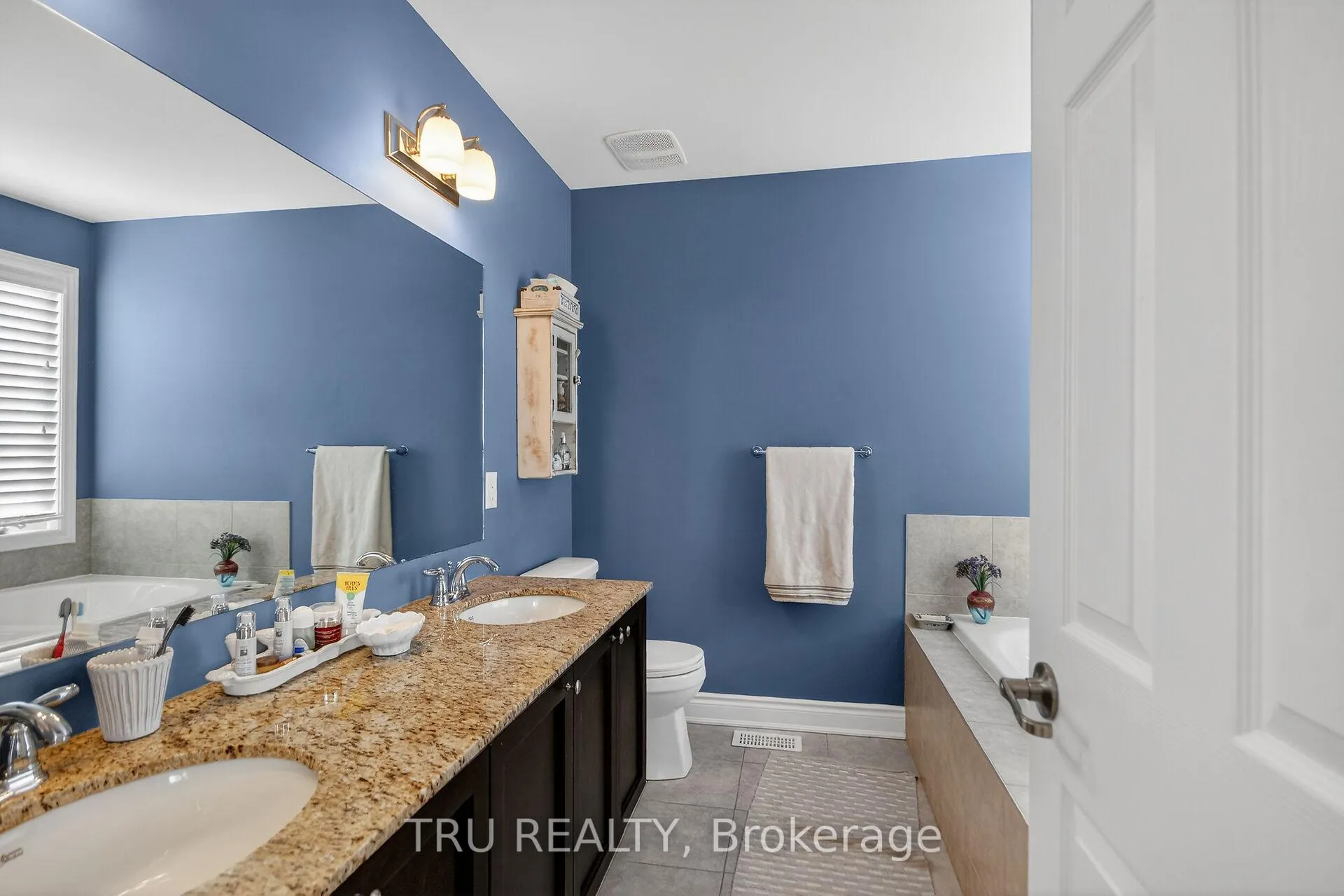Photo 29 of 126 Pinelock Street, Ottawa, Kanata - Emerald Meadows/Trailwest — HOMEH