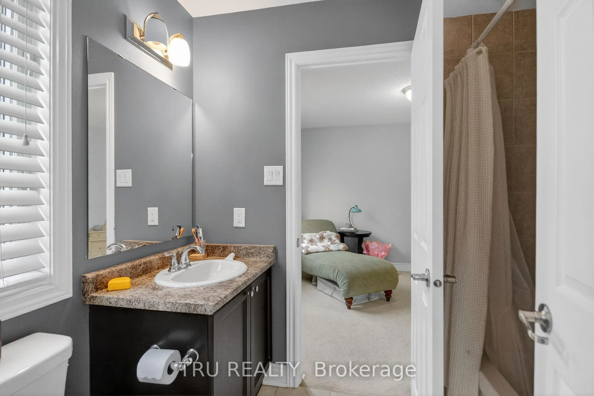 Photo 34 of 126 Pinelock Street, Ottawa, Kanata - Emerald Meadows/Trailwest — HOMEH