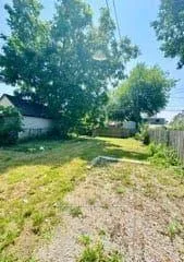 Photo 19 of 643 Charles Street E, Windsor — HOMEH