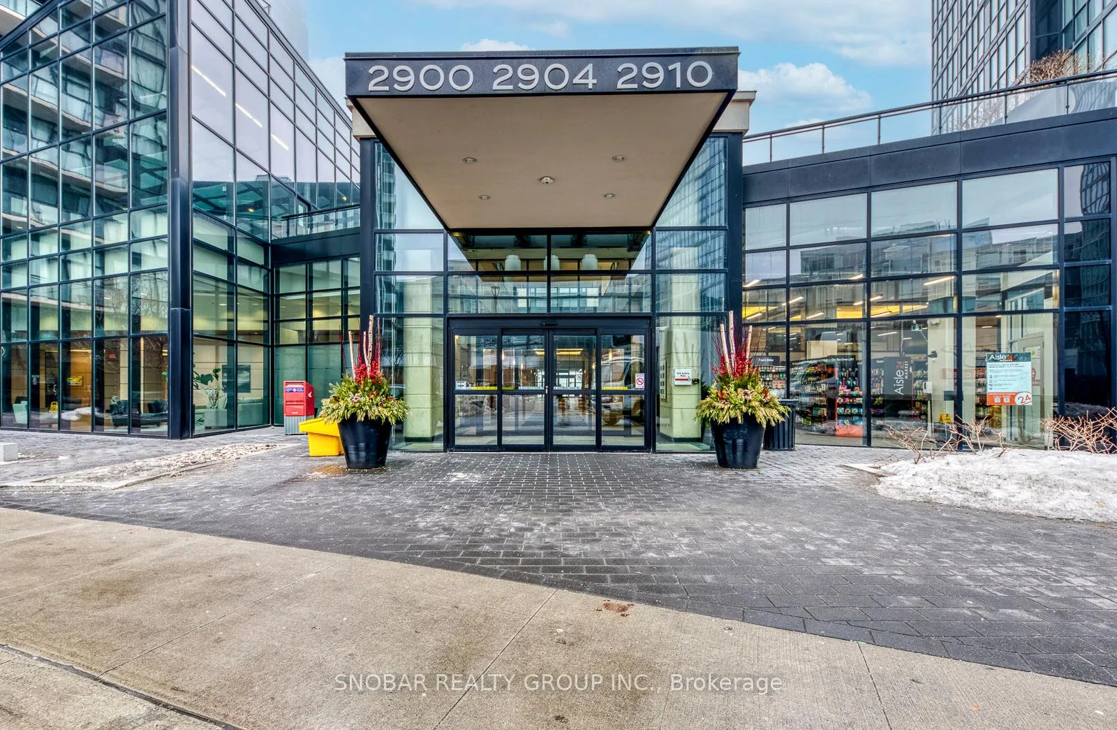 Photo 3 of Unit 201, 2900 Highway 7, Vaughan, Concord — HOMEH