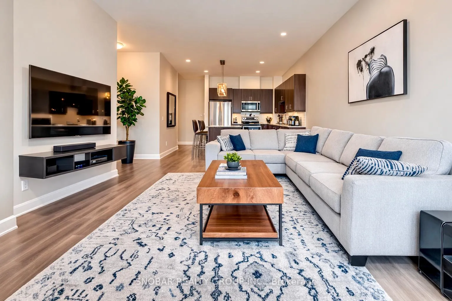 Photo 7 of Unit 201, 2900 Highway 7, Vaughan, Concord — HOMEH