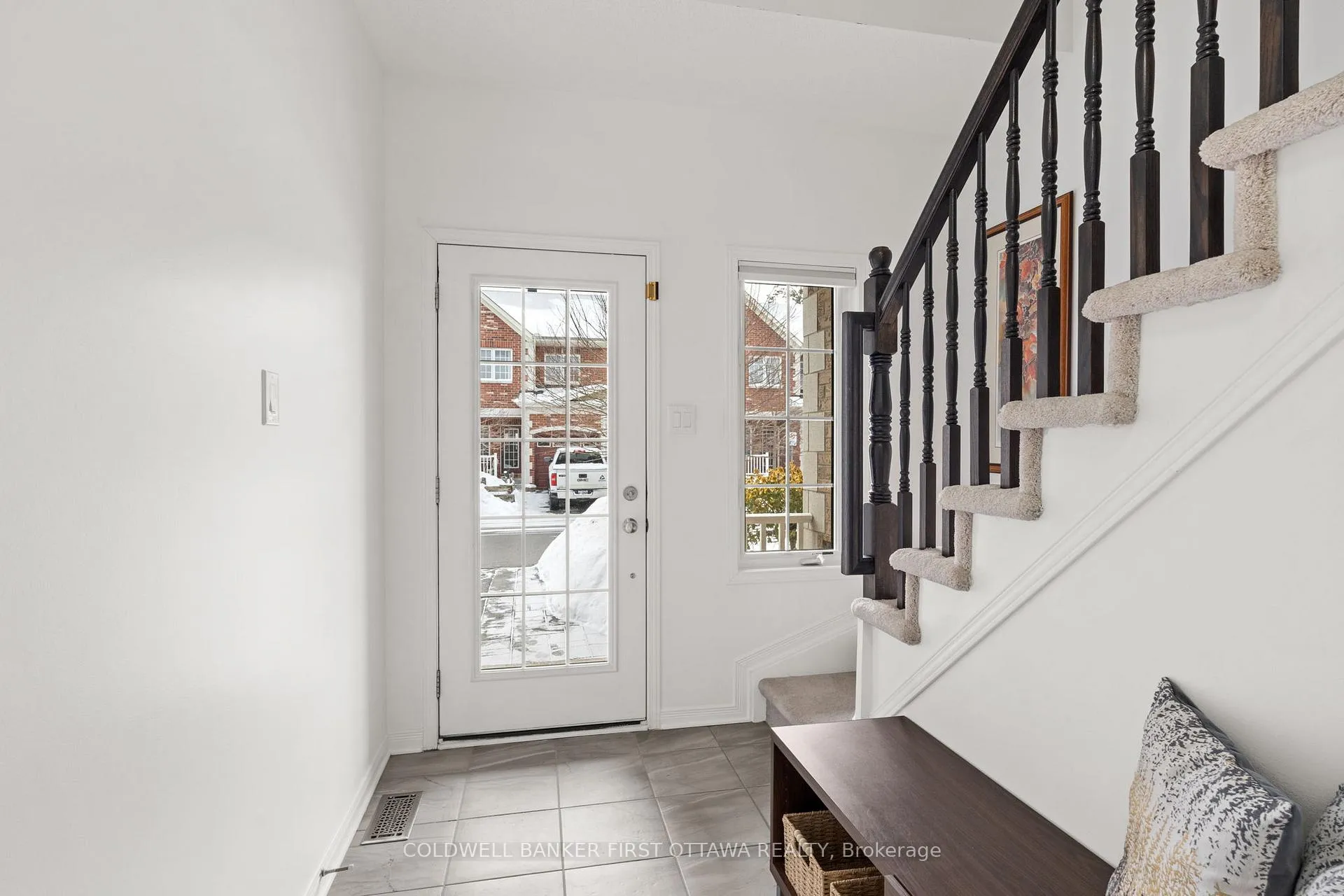 Photo 3 of 32 Dundalk Private, Ottawa, Barrhaven - Stonebridge — HOMEH