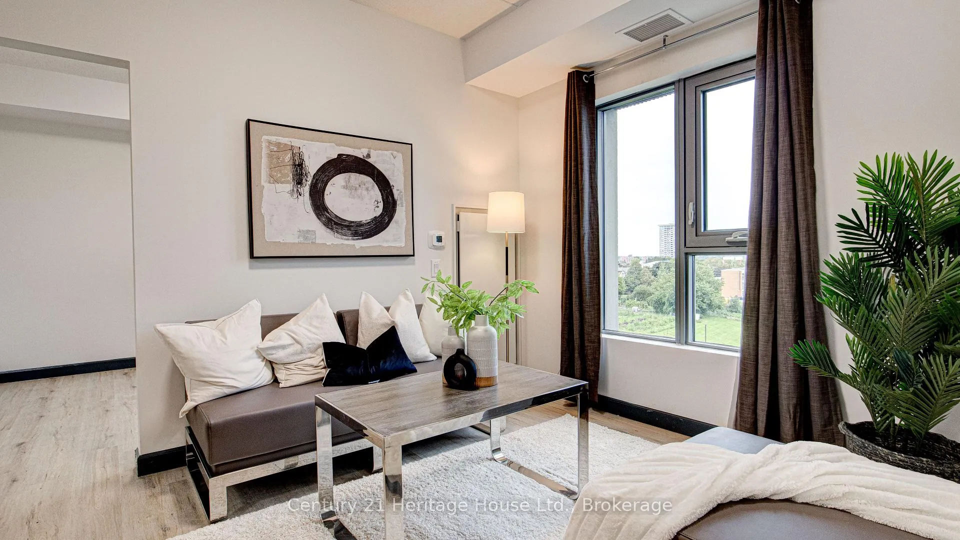 Photo 3 of Unit 616, 298 Hemlock Street, Waterloo — HOMEH