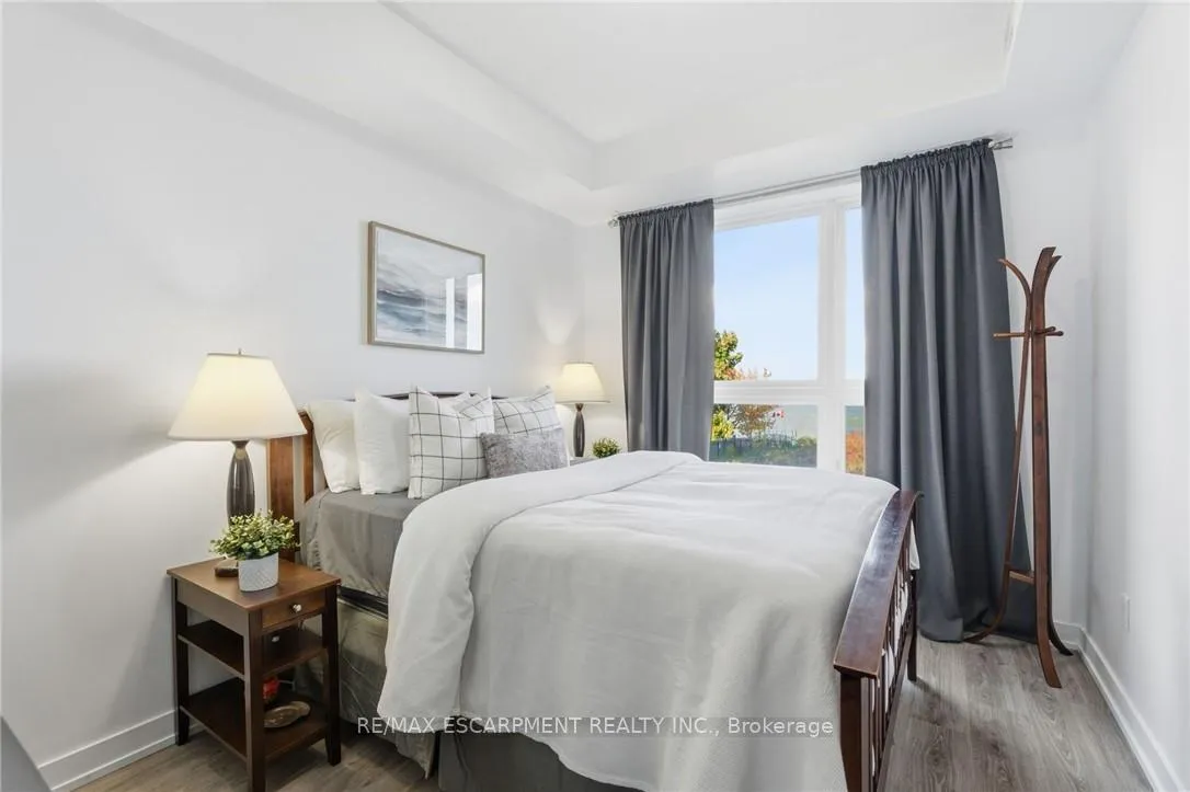 Photo 15 of Unit 228, 35 Southshore Crescent, Hamilton, Lakeshore — HOMEH