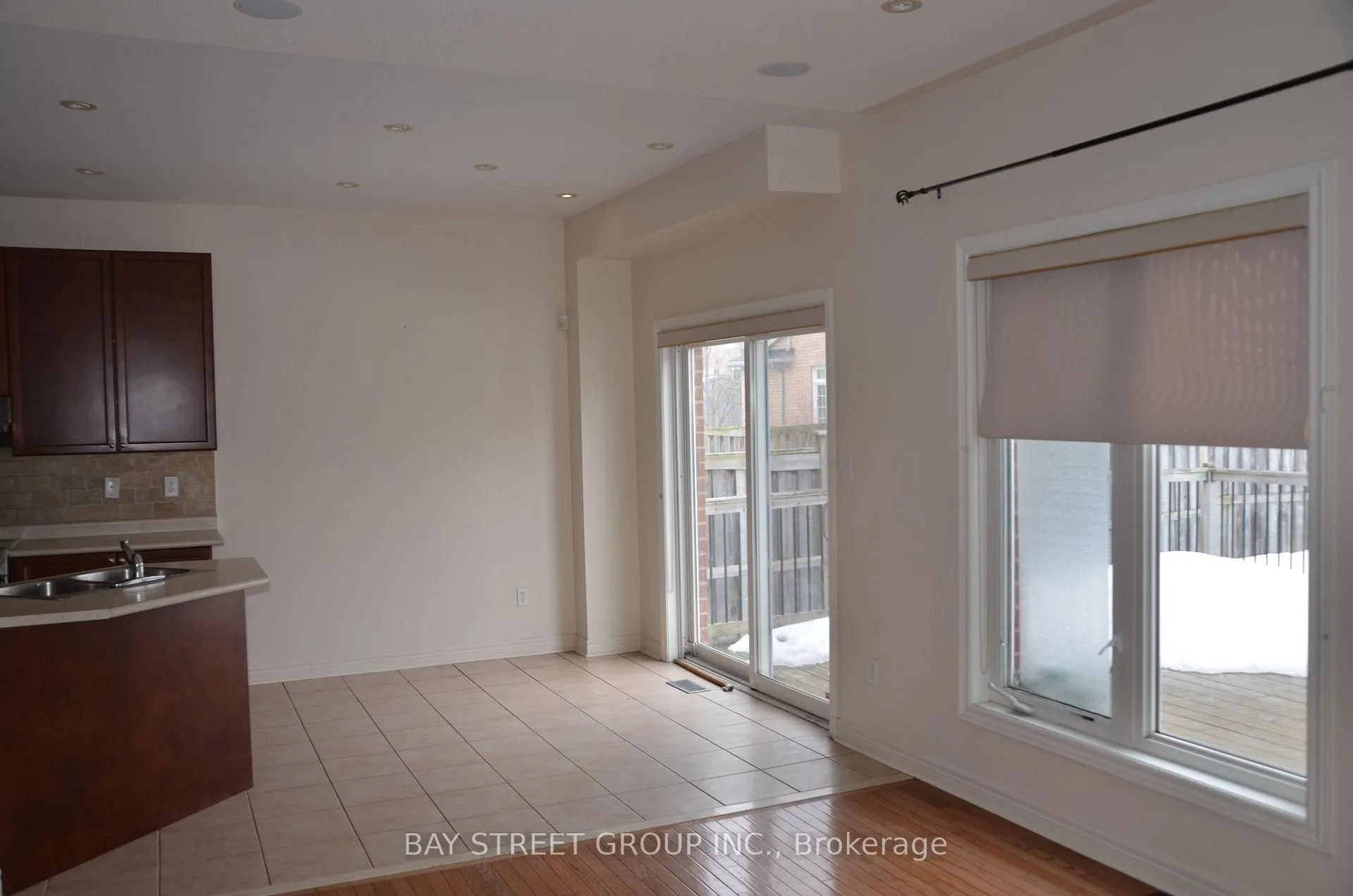 Photo 12 of 27 Wilcliff Court, Markham, Greensborough — HOMEH
