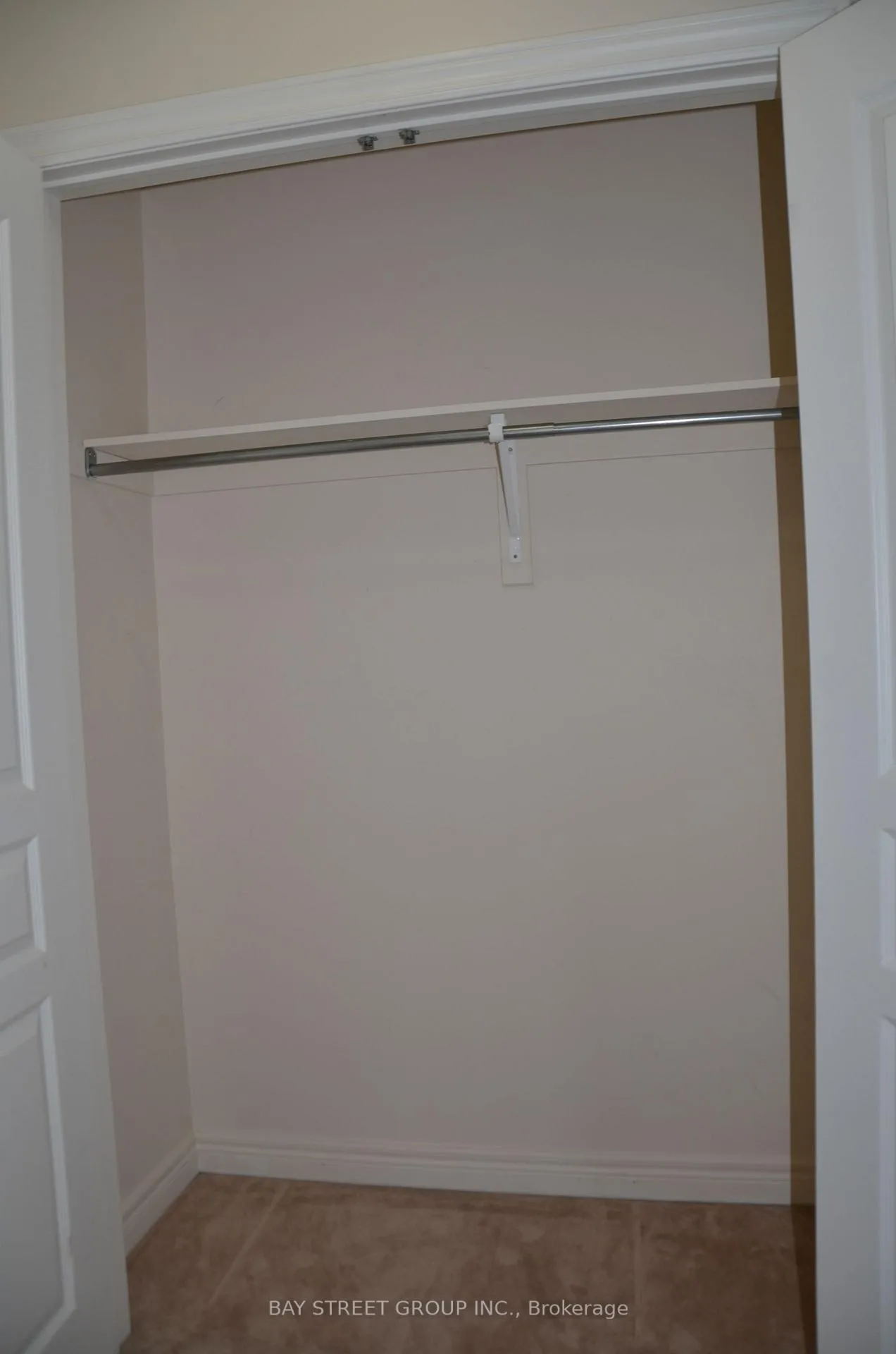 Photo 17 of 27 Wilcliff Court, Markham, Greensborough — HOMEH