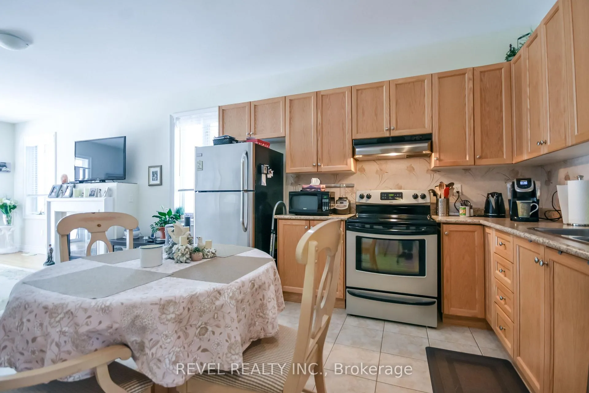 Photo 9 of 290 Stonebridge Boulevard, Wasaga Beach — HOMEH