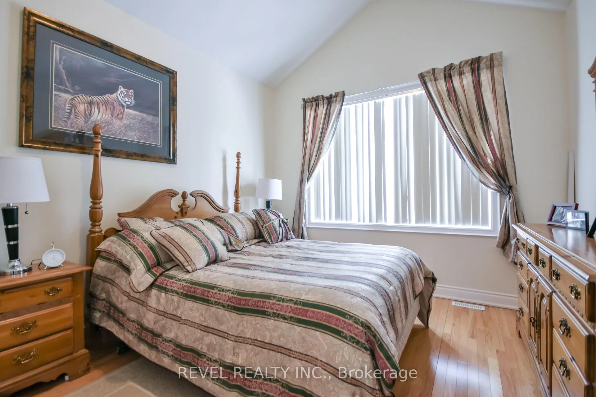 Photo 13 of 290 Stonebridge Boulevard, Wasaga Beach — HOMEH