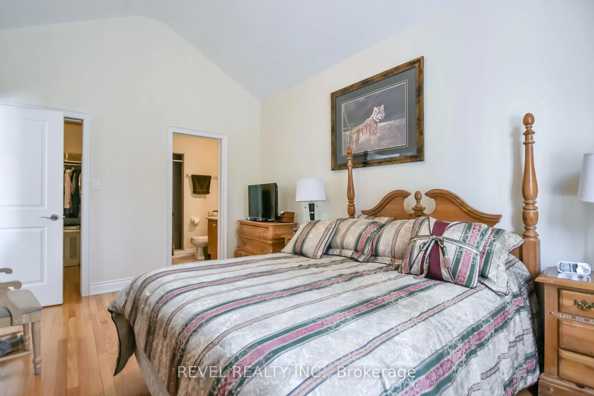 Photo 14 of 290 Stonebridge Boulevard, Wasaga Beach — HOMEH