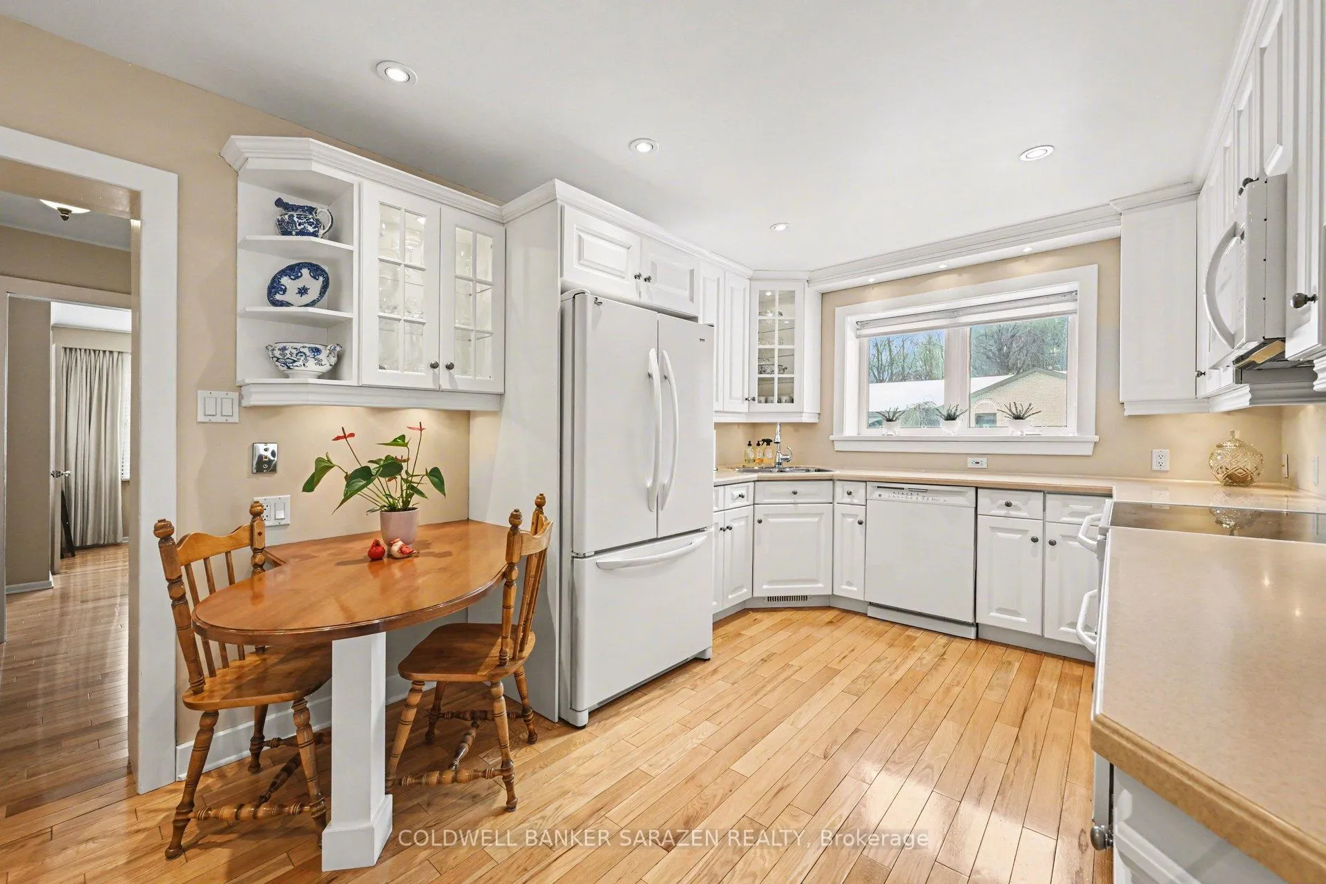 Photo 9 of 29 Daniel Street S, Arnprior — HOMEH