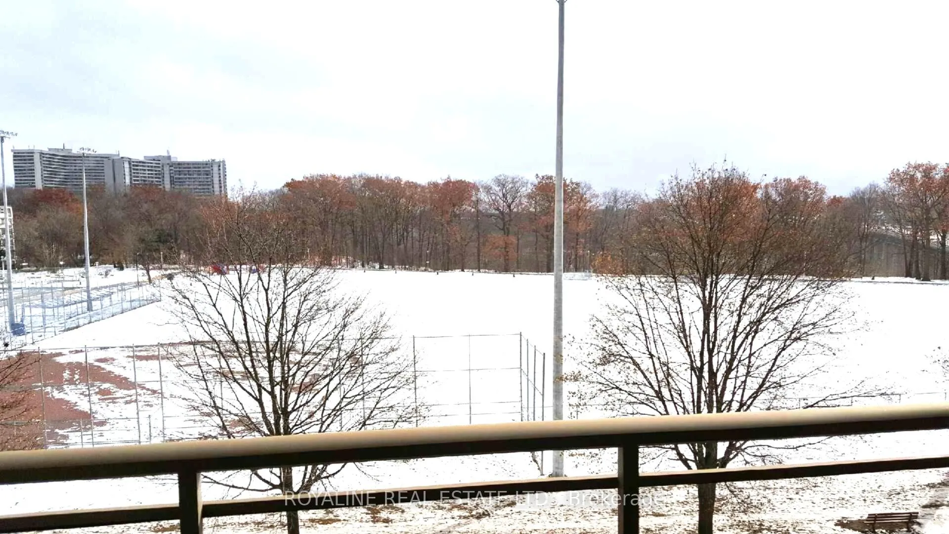 Photo 7 of Unit 319, 1 Leaside Park Drive N, Toronto, Thorncliffe Park — HOMEH