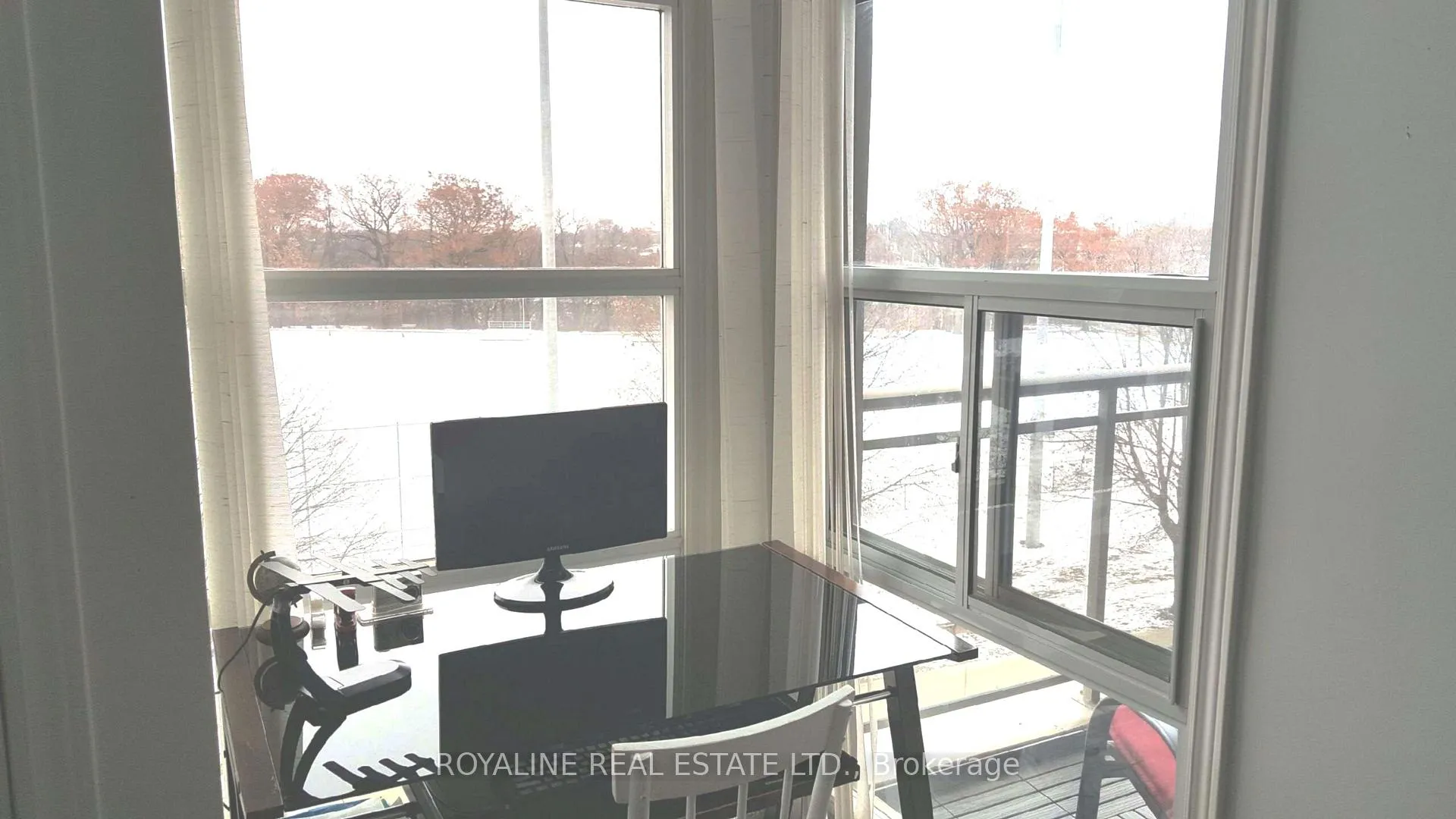 Photo 10 of Unit 319, 1 Leaside Park Drive N, Toronto, Thorncliffe Park — HOMEH