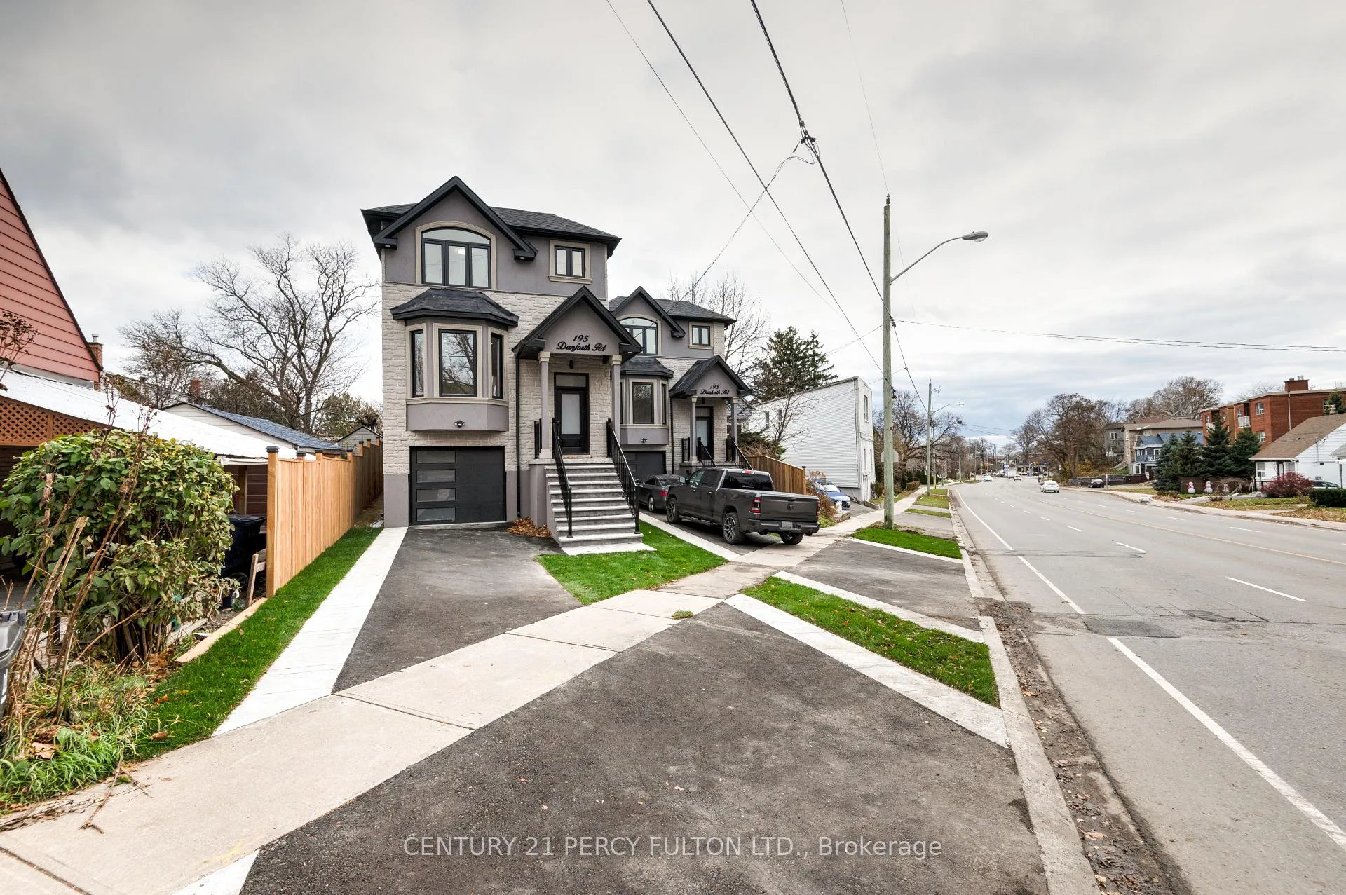 Photo 2 of 195 Danforth Road, Scarborough, Oakridge — HOMEH