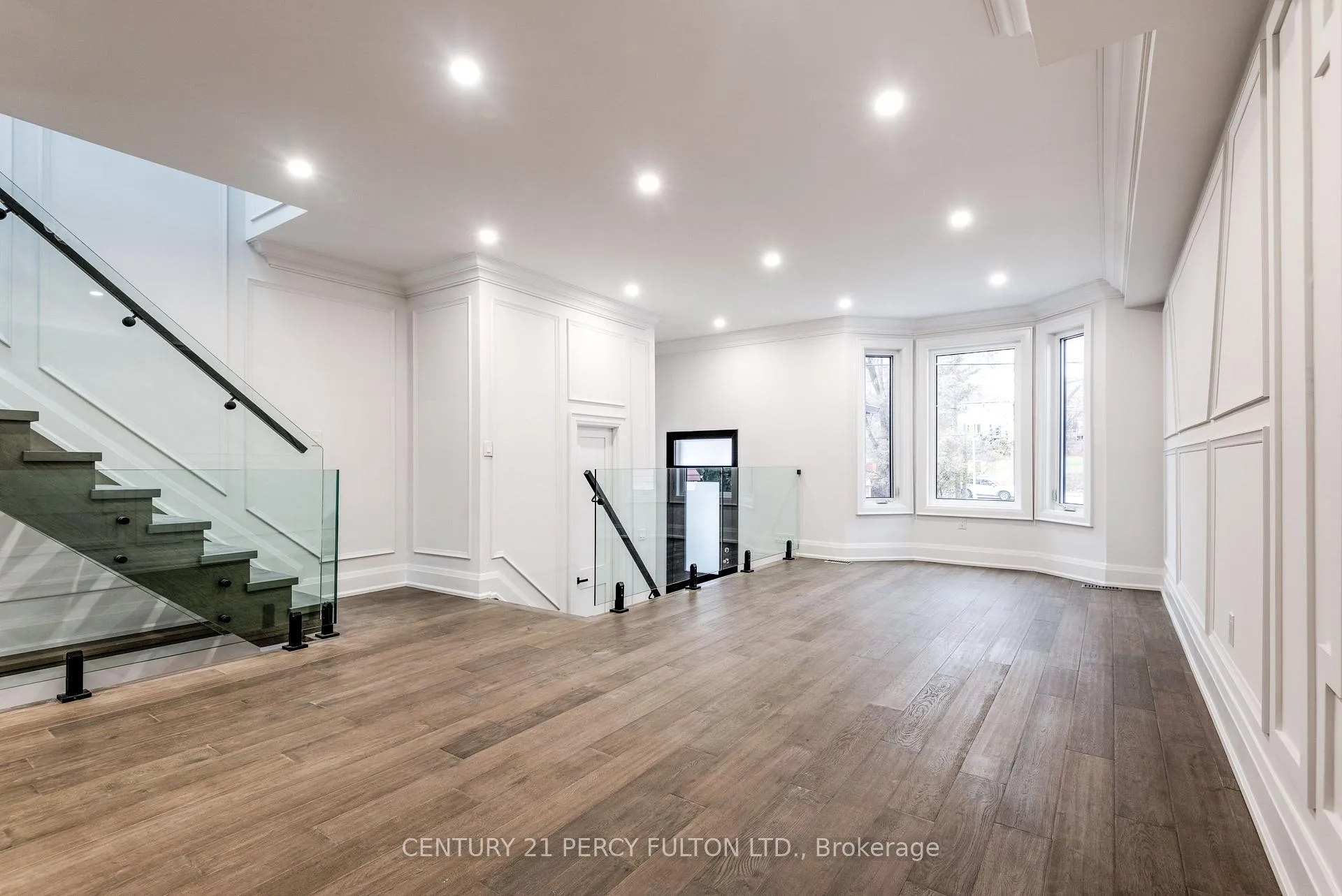 Photo 9 of 195 Danforth Road, Scarborough, Oakridge — HOMEH