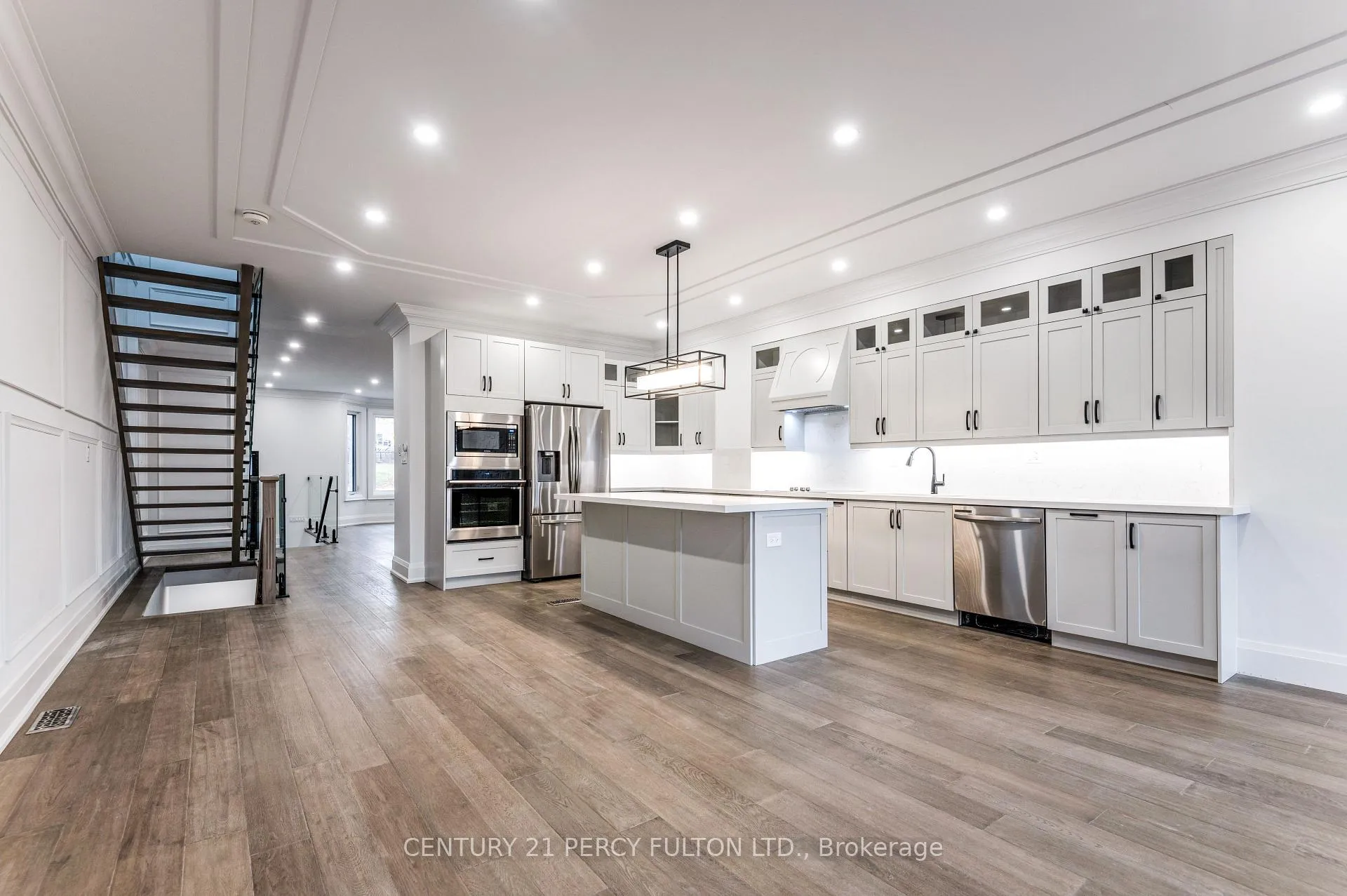 Photo 14 of 195 Danforth Road, Scarborough, Oakridge — HOMEH