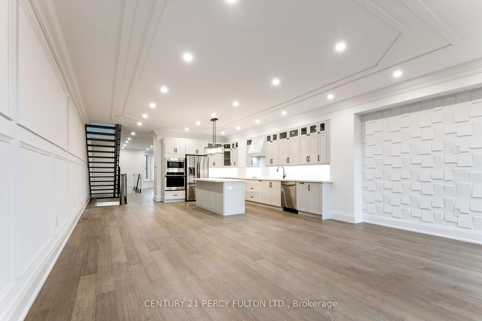 Photo 20 of 195 Danforth Road, Scarborough, Oakridge — HOMEH