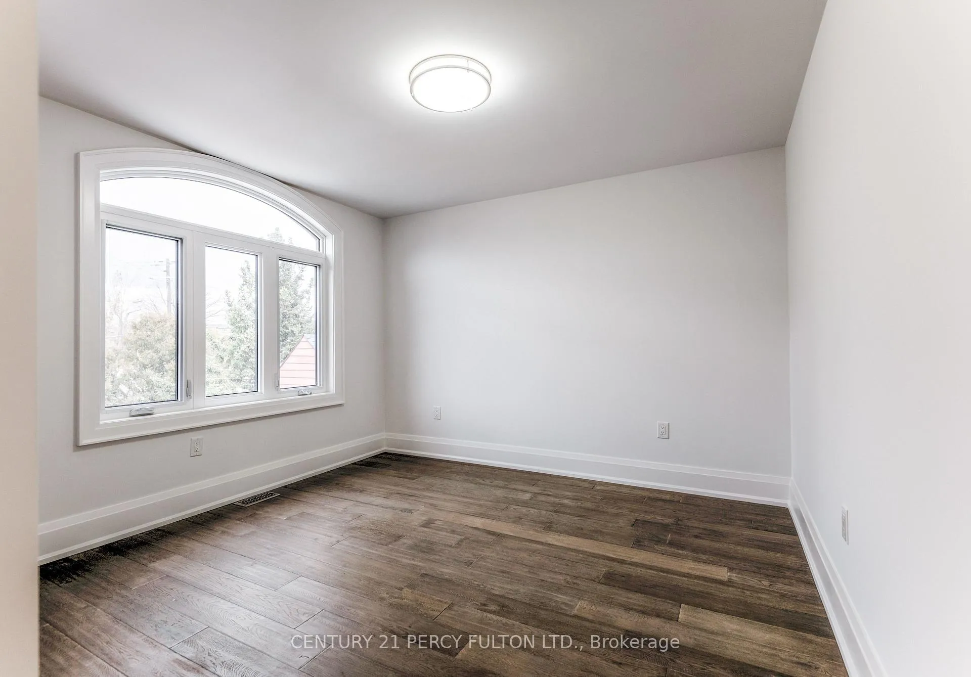 Photo 38 of 195 Danforth Road, Scarborough, Oakridge — HOMEH