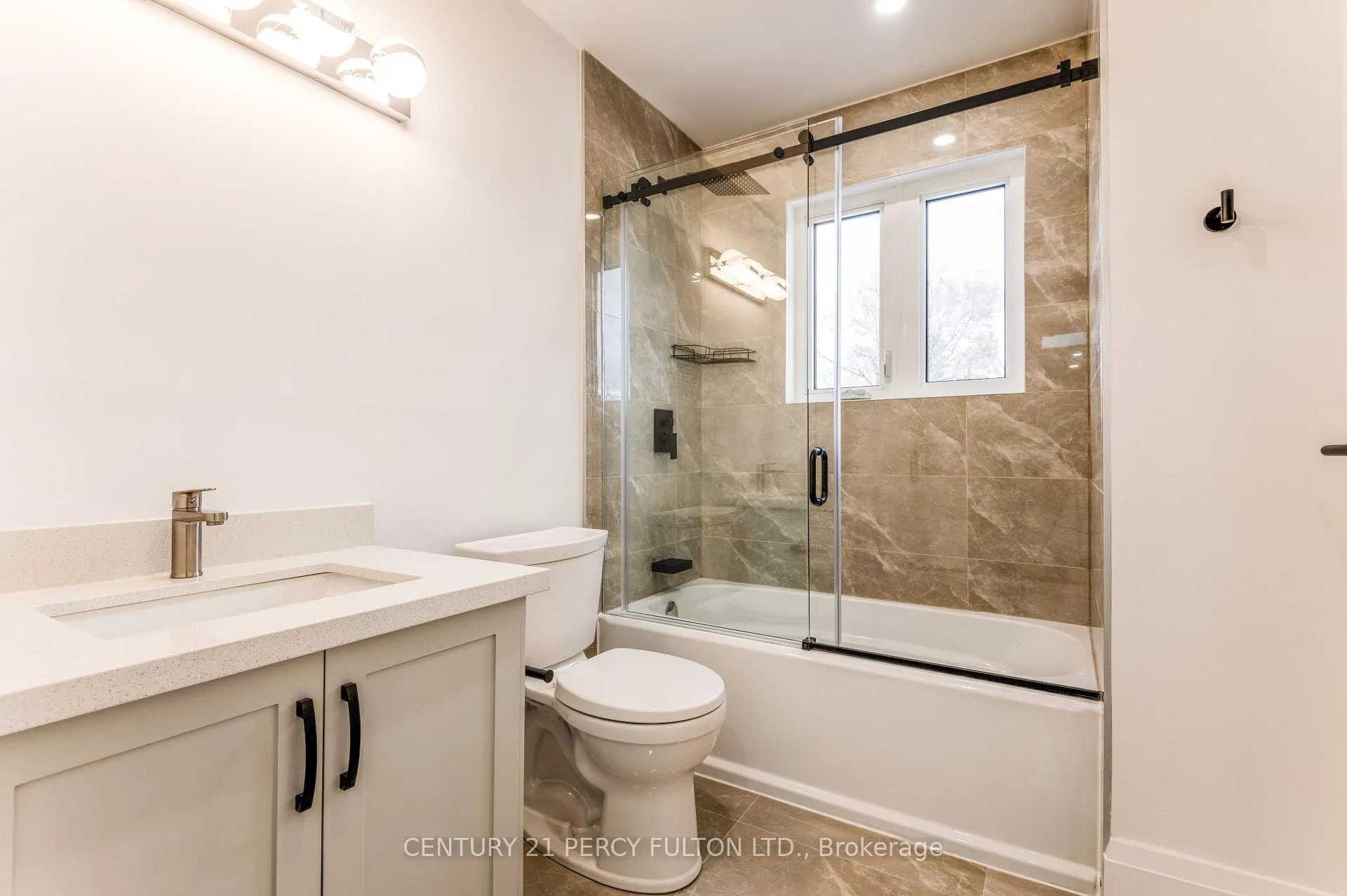 Photo 40 of 195 Danforth Road, Scarborough, Oakridge — HOMEH