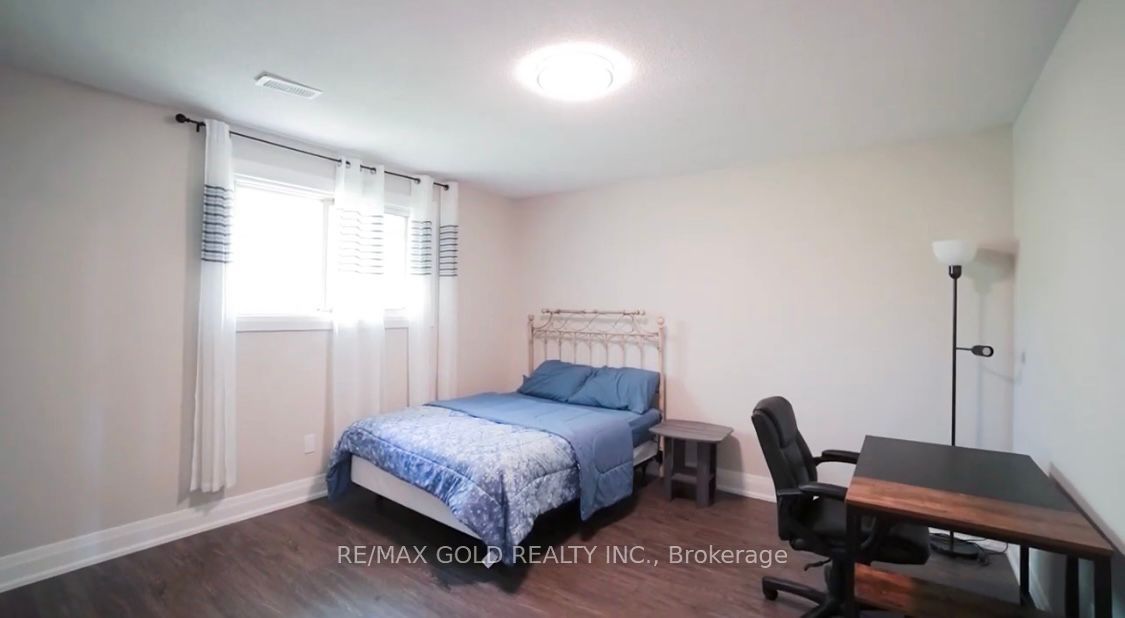 Photo 7 of 580 Gibb Street, Oshawa, Vanier — HOMEH