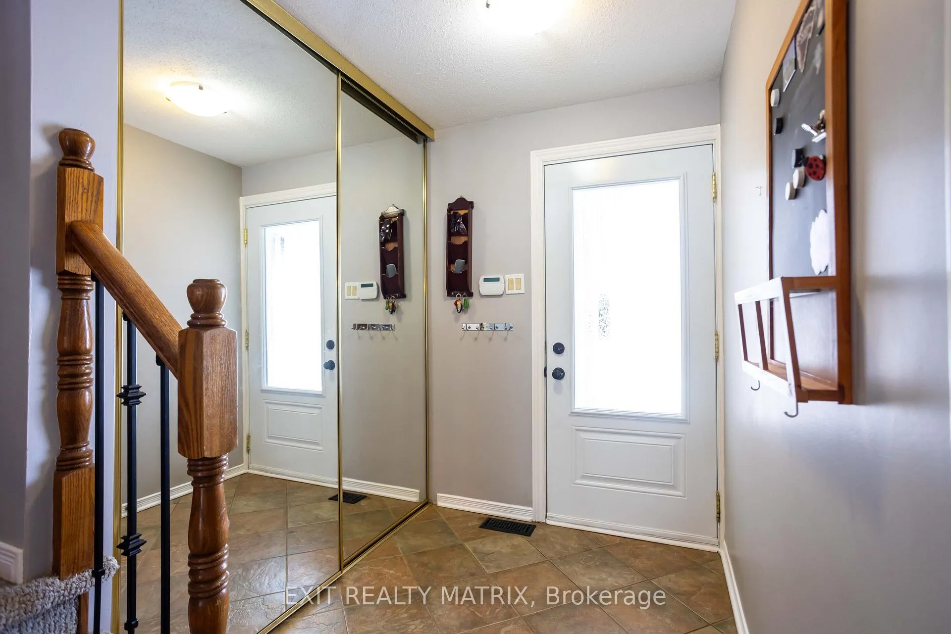 Photo 5 of 1879 Rosewind Court, Ottawa, Chapel Hill — HOMEH