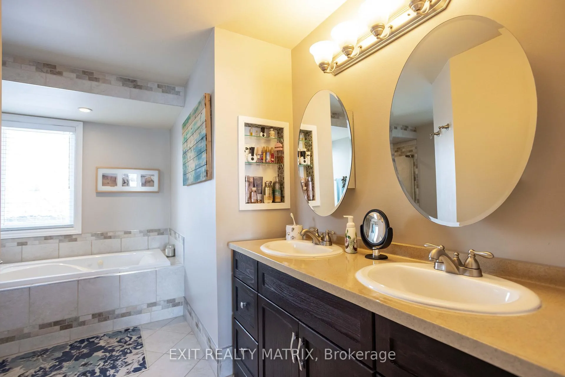 Photo 27 of 1879 Rosewind Court, Ottawa, Chapel Hill — HOMEH