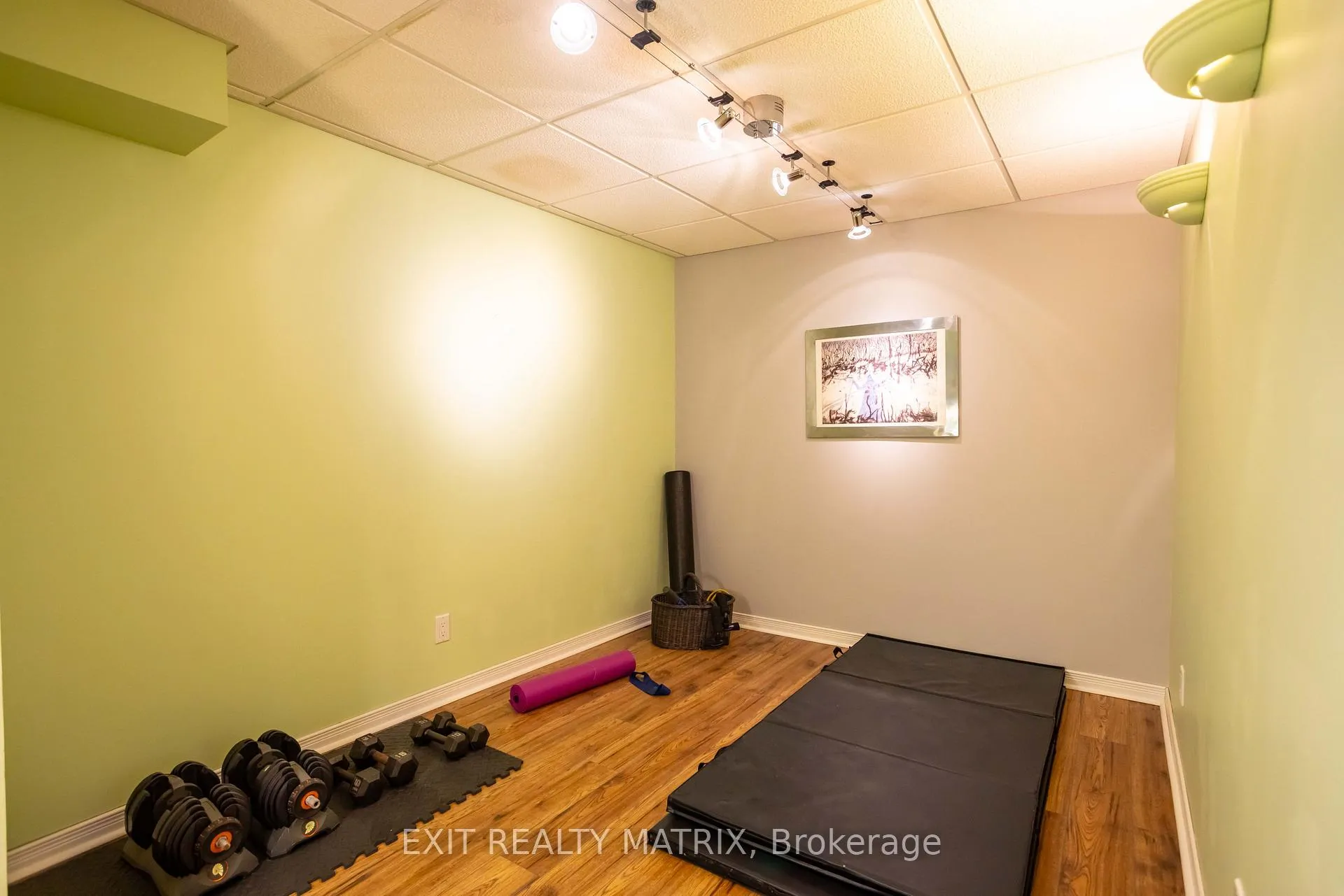 Photo 40 of 1879 Rosewind Court, Ottawa, Chapel Hill — HOMEH