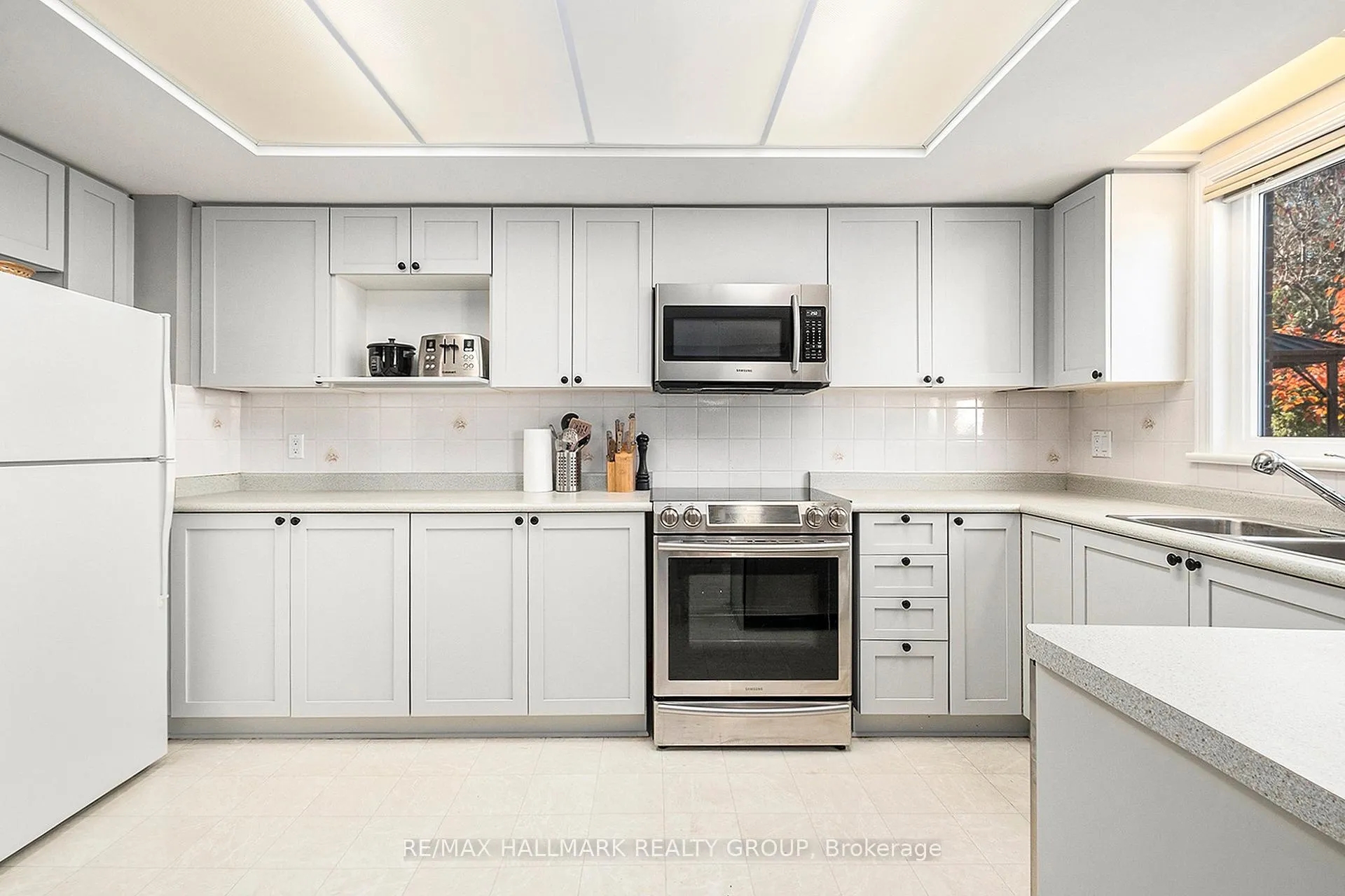 Photo 8 of 64 Grenadier Way, Ottawa, Barrhaven - Longfields — HOMEH