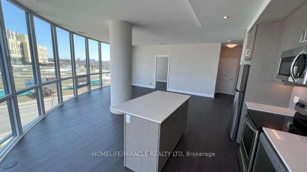 Photo 4 of Unit 201, 15 Lynch Street, Brampton, Queen Street Corridor — HOMEH