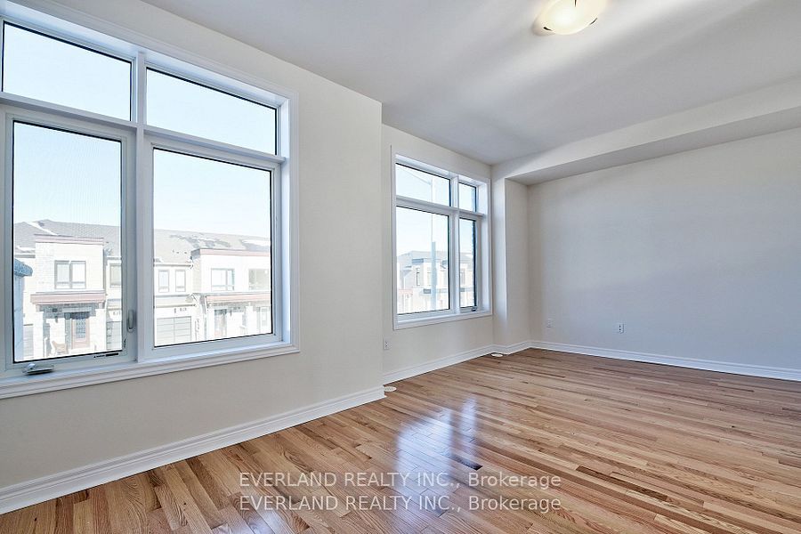 Photo 8 of 173 Mumbai Drive, Markham, Middlefield — HOMEH