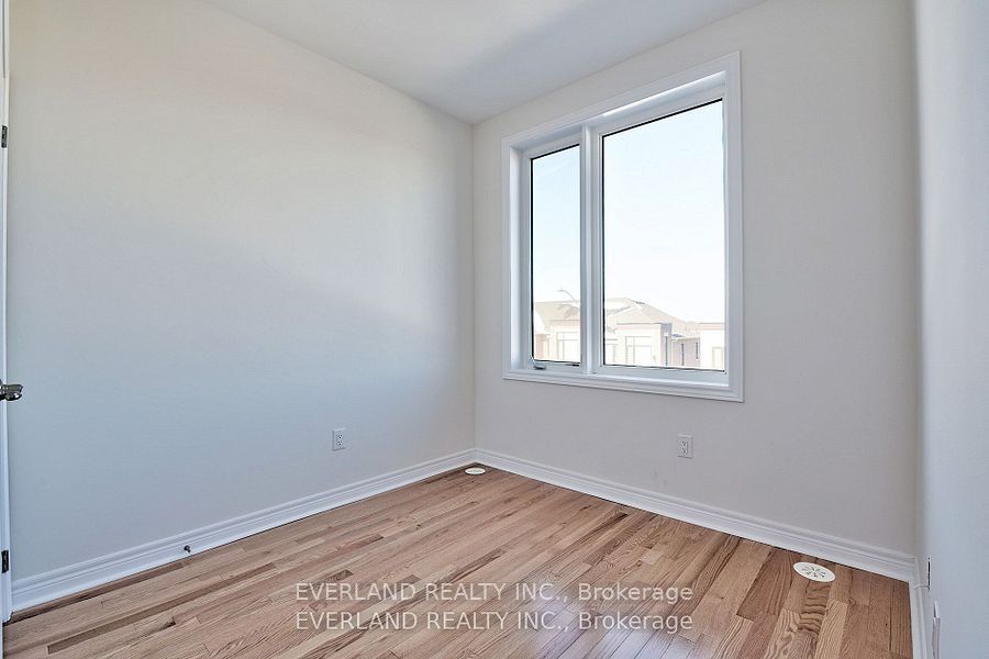 Photo 14 of 173 Mumbai Drive, Markham, Middlefield — HOMEH