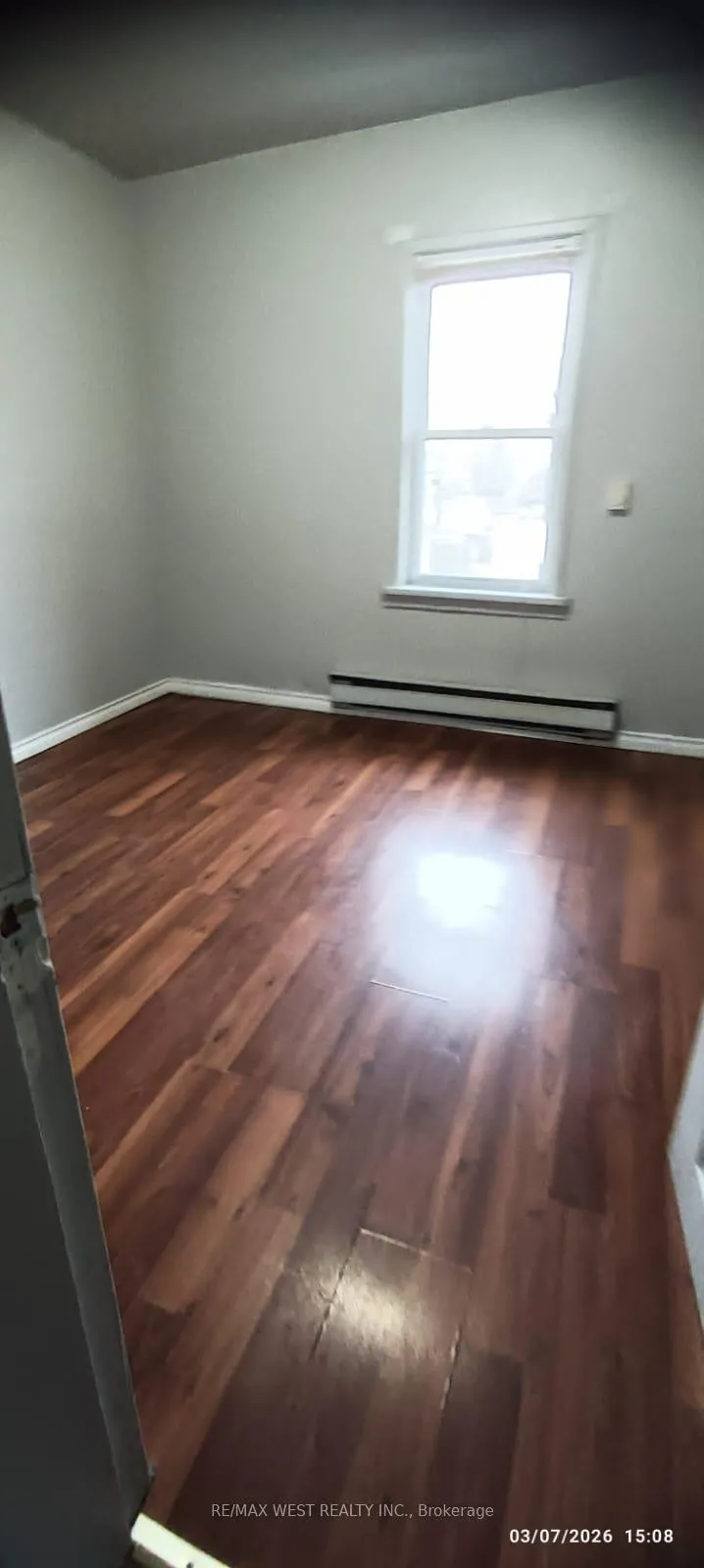 Photo 5 of 1240 Niagara Street, Windsor — HOMEH
