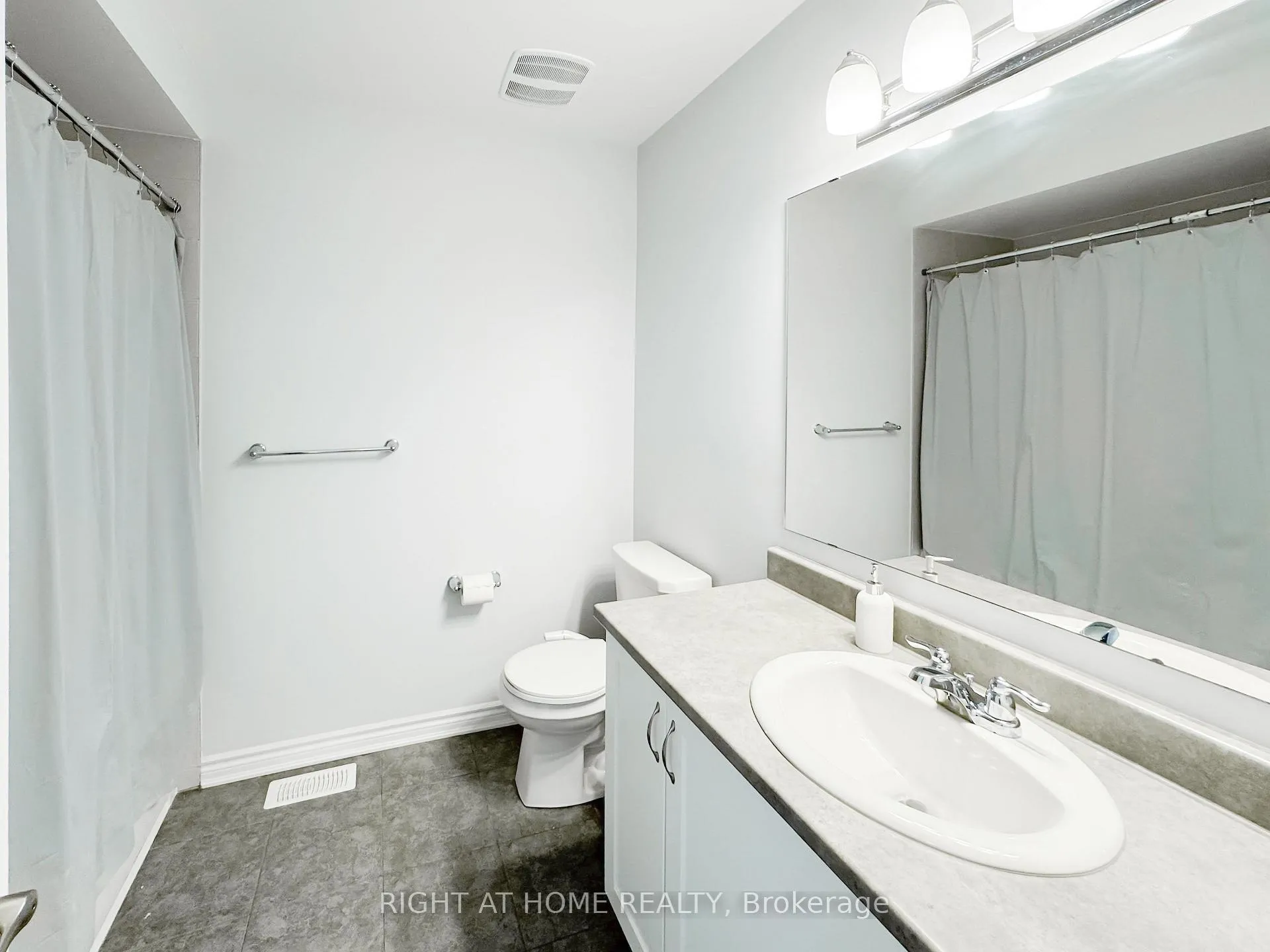 Photo 30 of 771 Brittanic Road, Ottawa, Kanata - Emerald Meadows/Trailwest — HOMEH