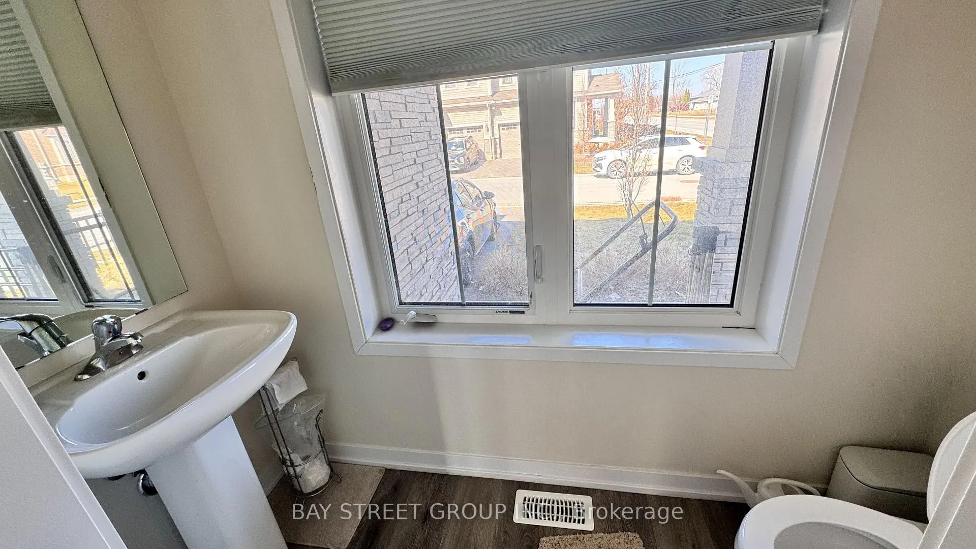 Photo 7 of Unit 30, 7789 Kalar Road, Niagara Falls, Brown — HOMEH