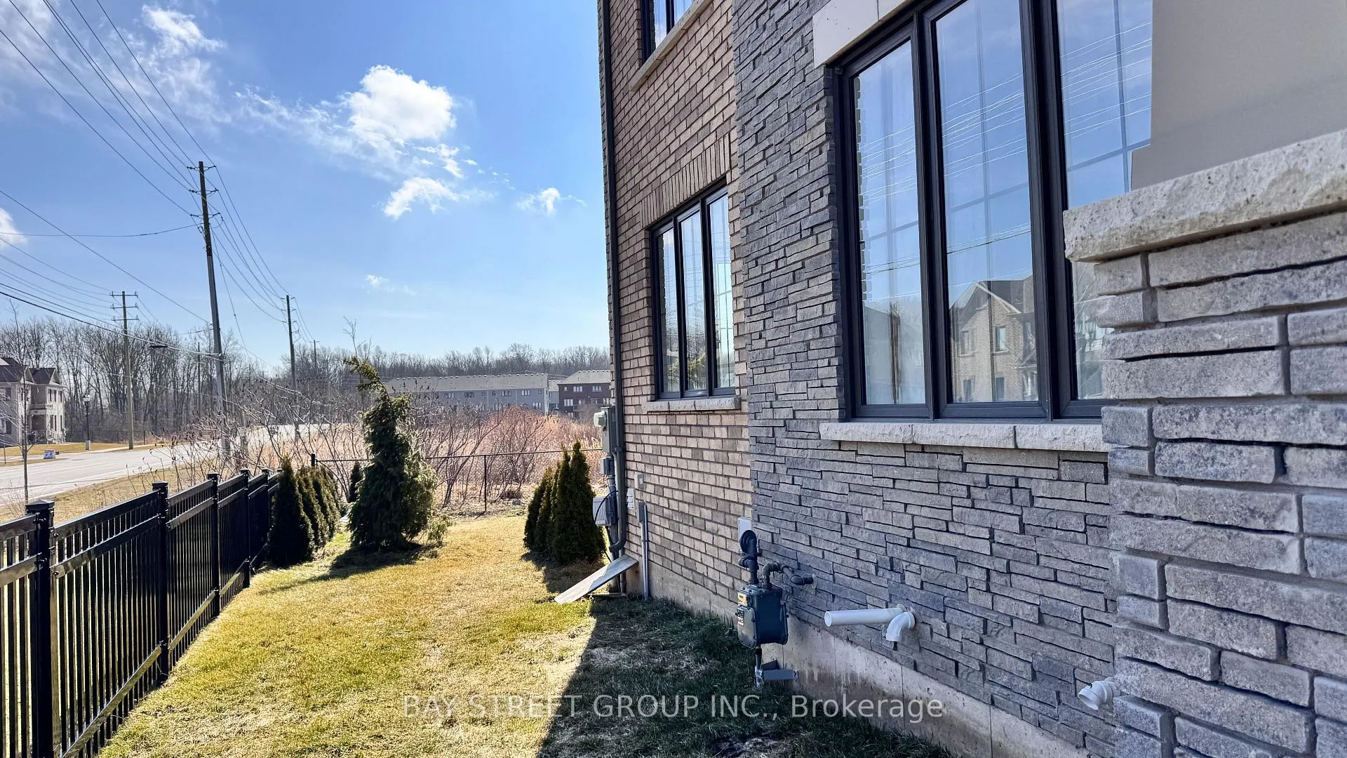 Photo 15 of Unit 30, 7789 Kalar Road, Niagara Falls, Brown — HOMEH