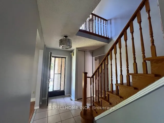Photo 3 of 63 Stillwater Crescent, Brampton, Brampton West — HOMEH