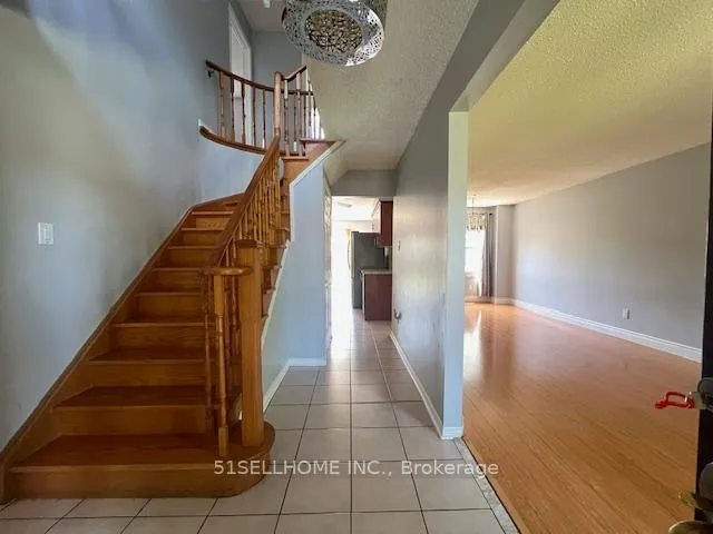 Photo 4 of 63 Stillwater Crescent, Brampton, Brampton West — HOMEH