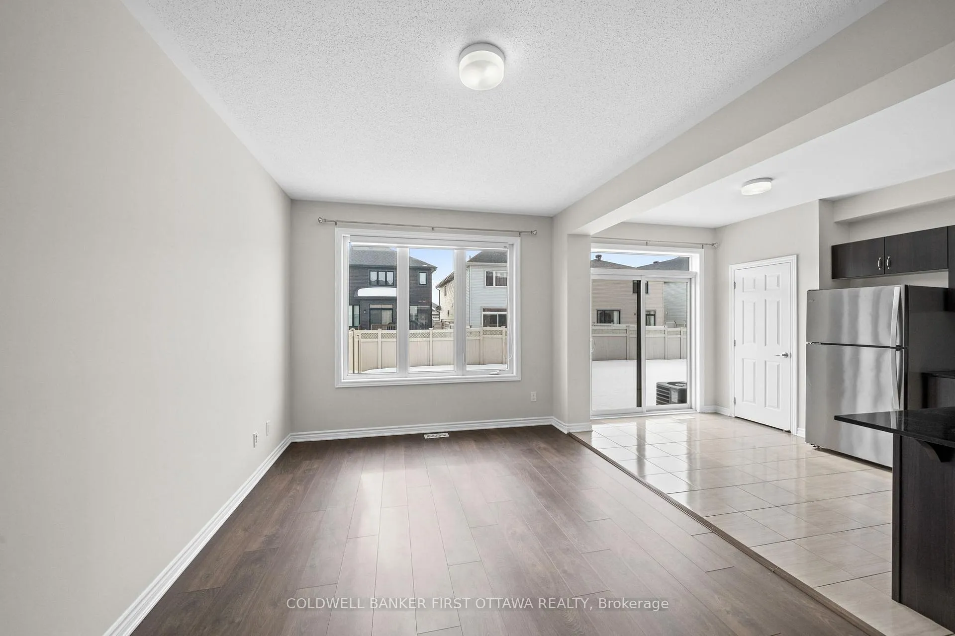 Photo 4 of 783 Brittanic Road, Ottawa, Kanata - Emerald Meadows/Trailwest — HOMEH