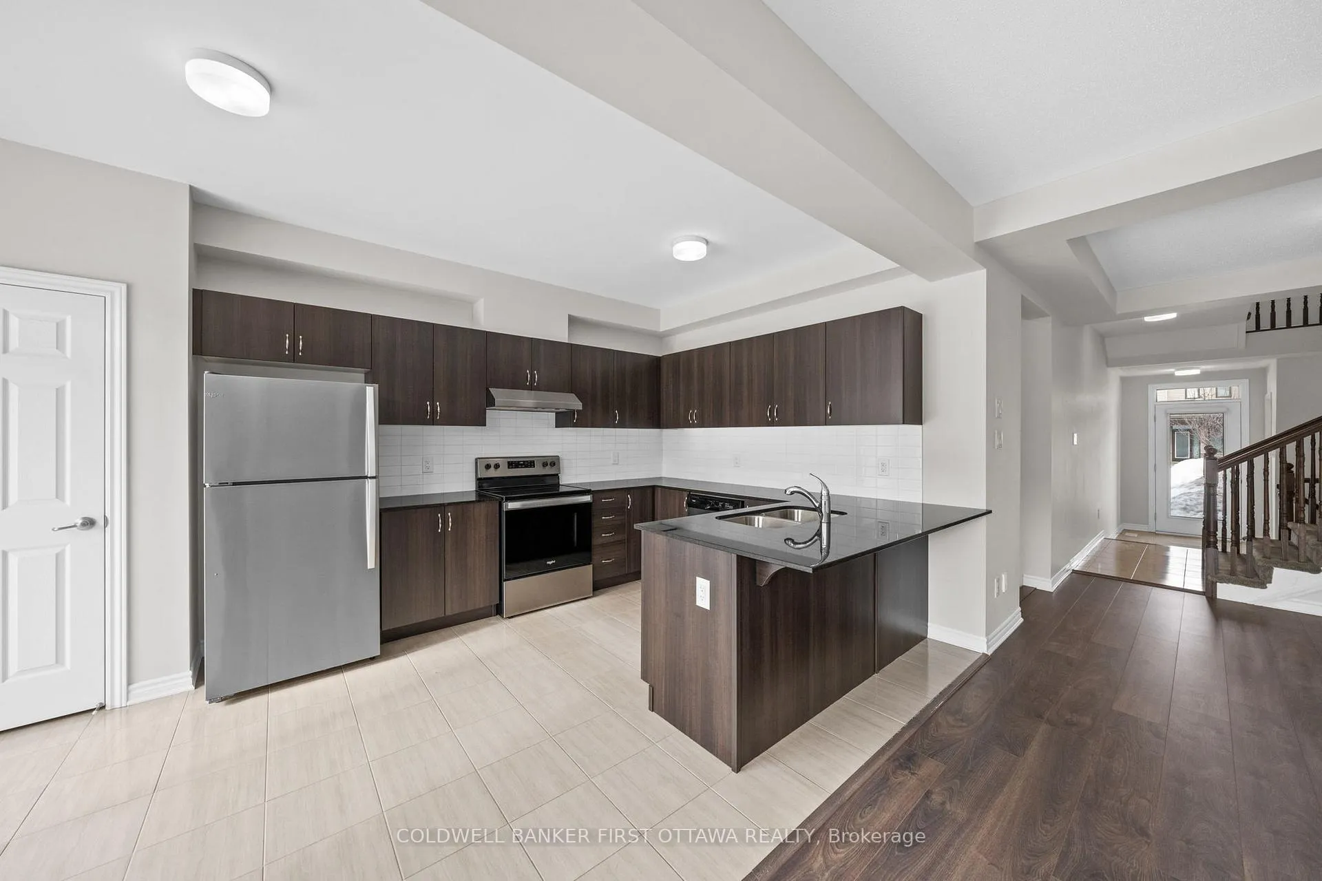 Photo 7 of 783 Brittanic Road, Ottawa, Kanata - Emerald Meadows/Trailwest — HOMEH