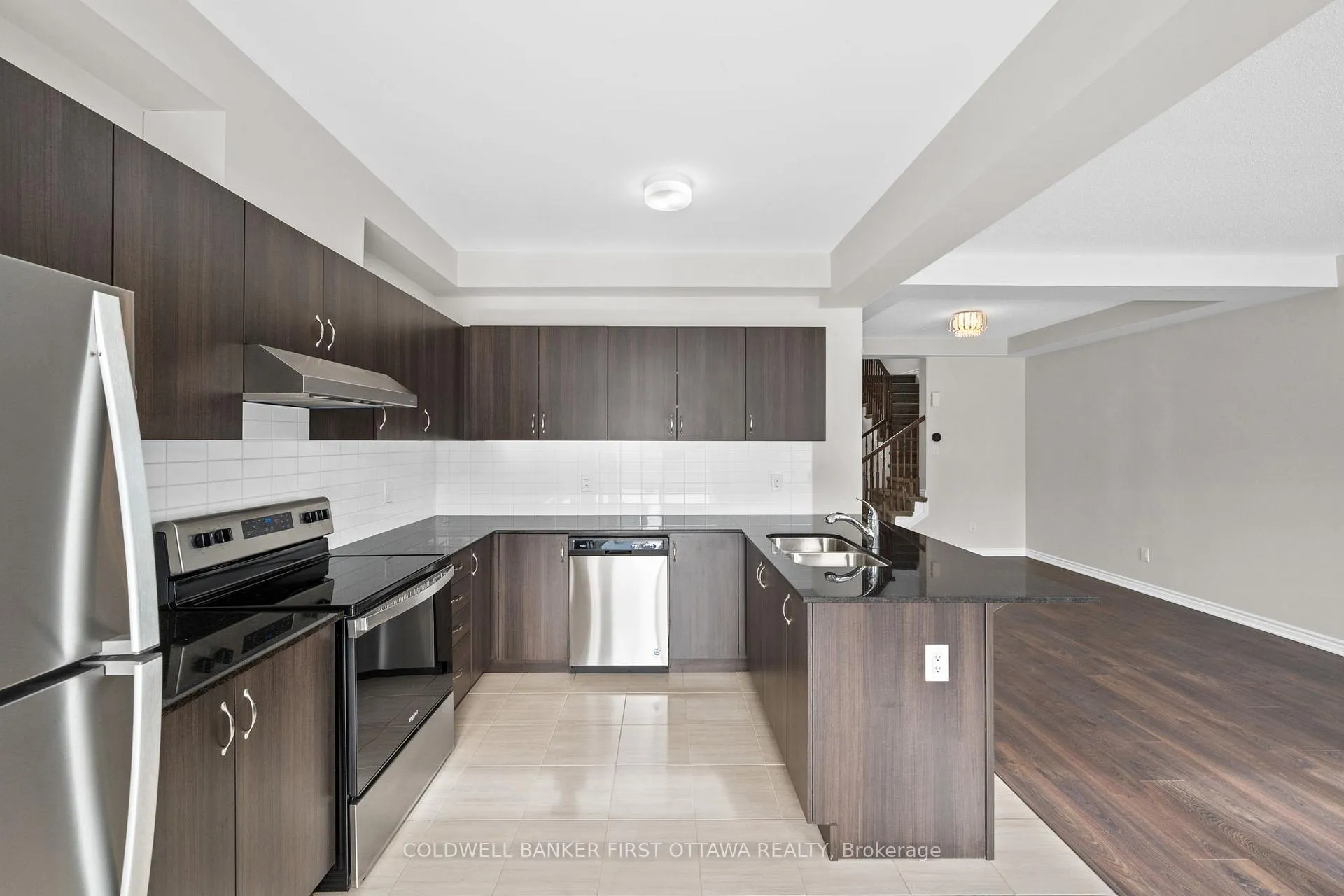Photo 8 of 783 Brittanic Road, Ottawa, Kanata - Emerald Meadows/Trailwest — HOMEH