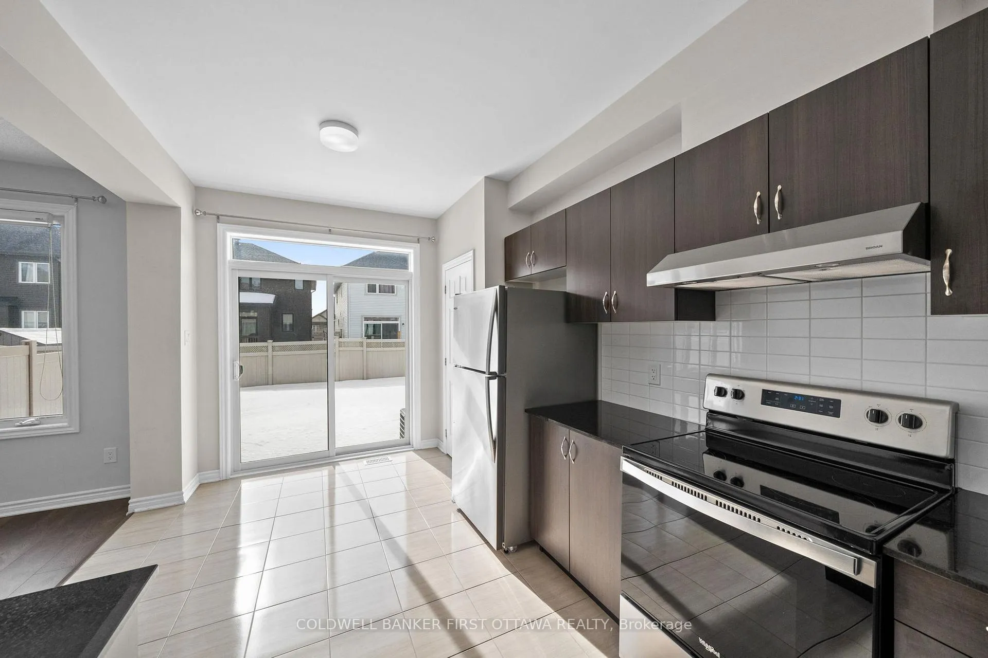 Photo 9 of 783 Brittanic Road, Ottawa, Kanata - Emerald Meadows/Trailwest — HOMEH