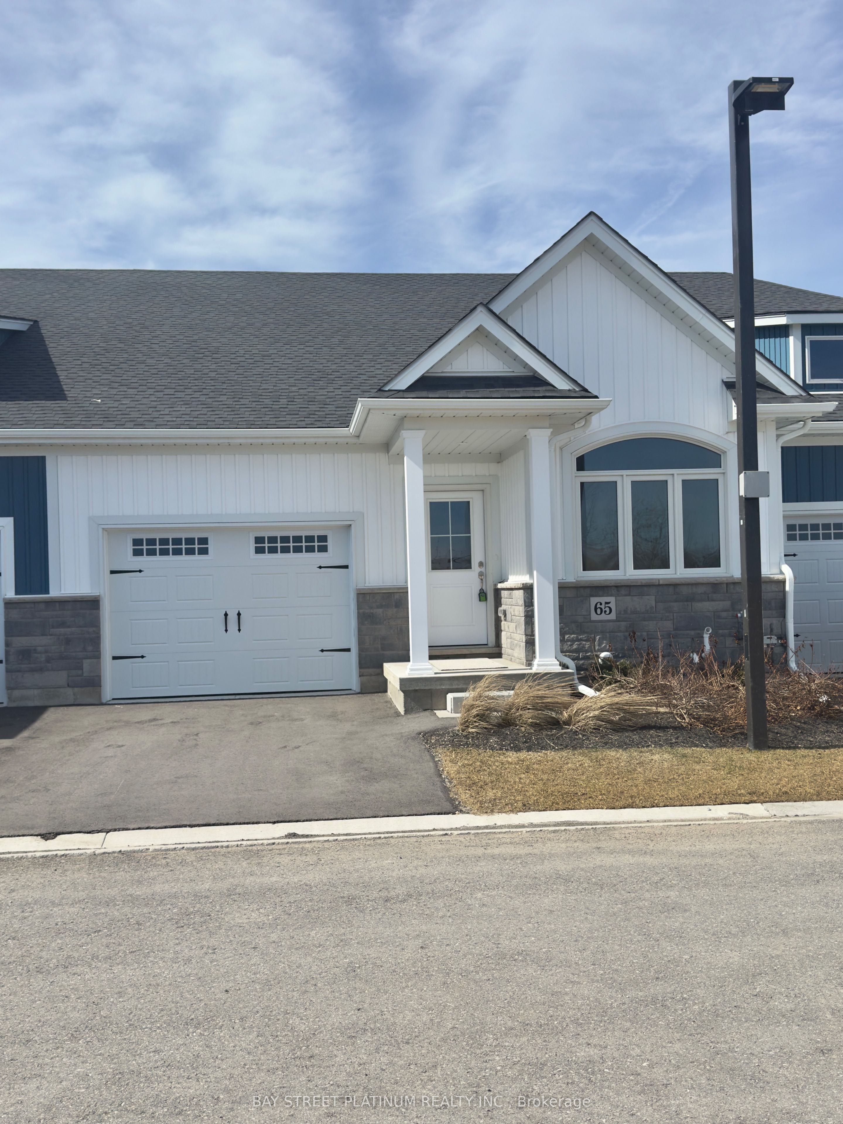 Photo 2 of Unit 5, 65 Wiley Trail, Welland, N. Welland — HOMEH