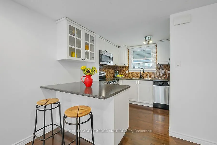 Photo 15 of 2654 Draper Avenue, Ottawa, Redwood Park — HOMEH