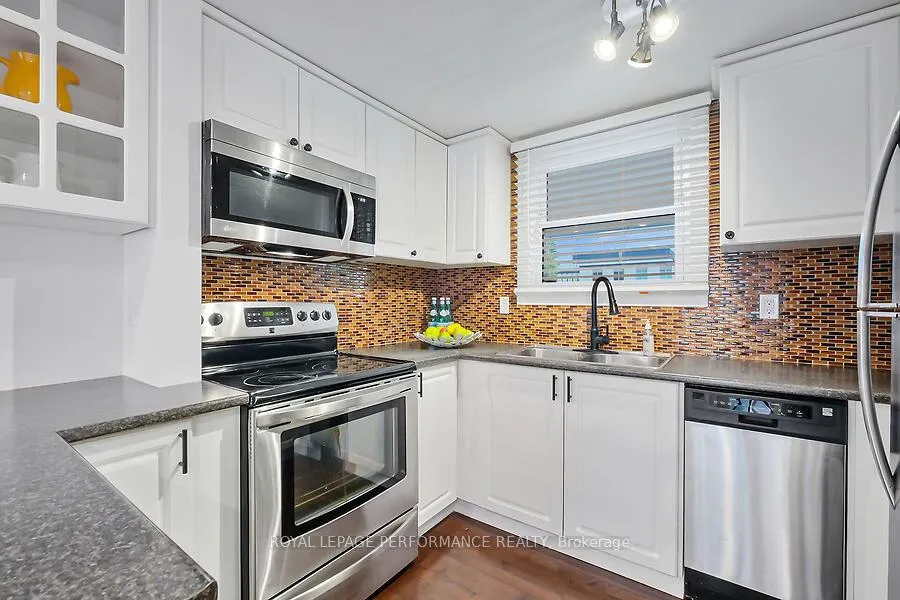 Photo 16 of 2654 Draper Avenue, Ottawa, Redwood Park — HOMEH