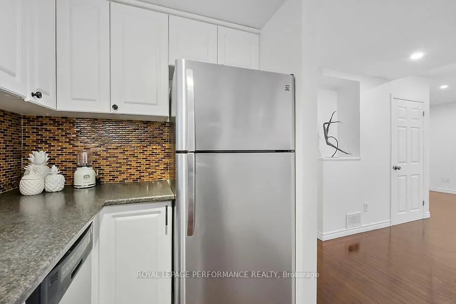 Photo 19 of 2654 Draper Avenue, Ottawa, Redwood Park — HOMEH
