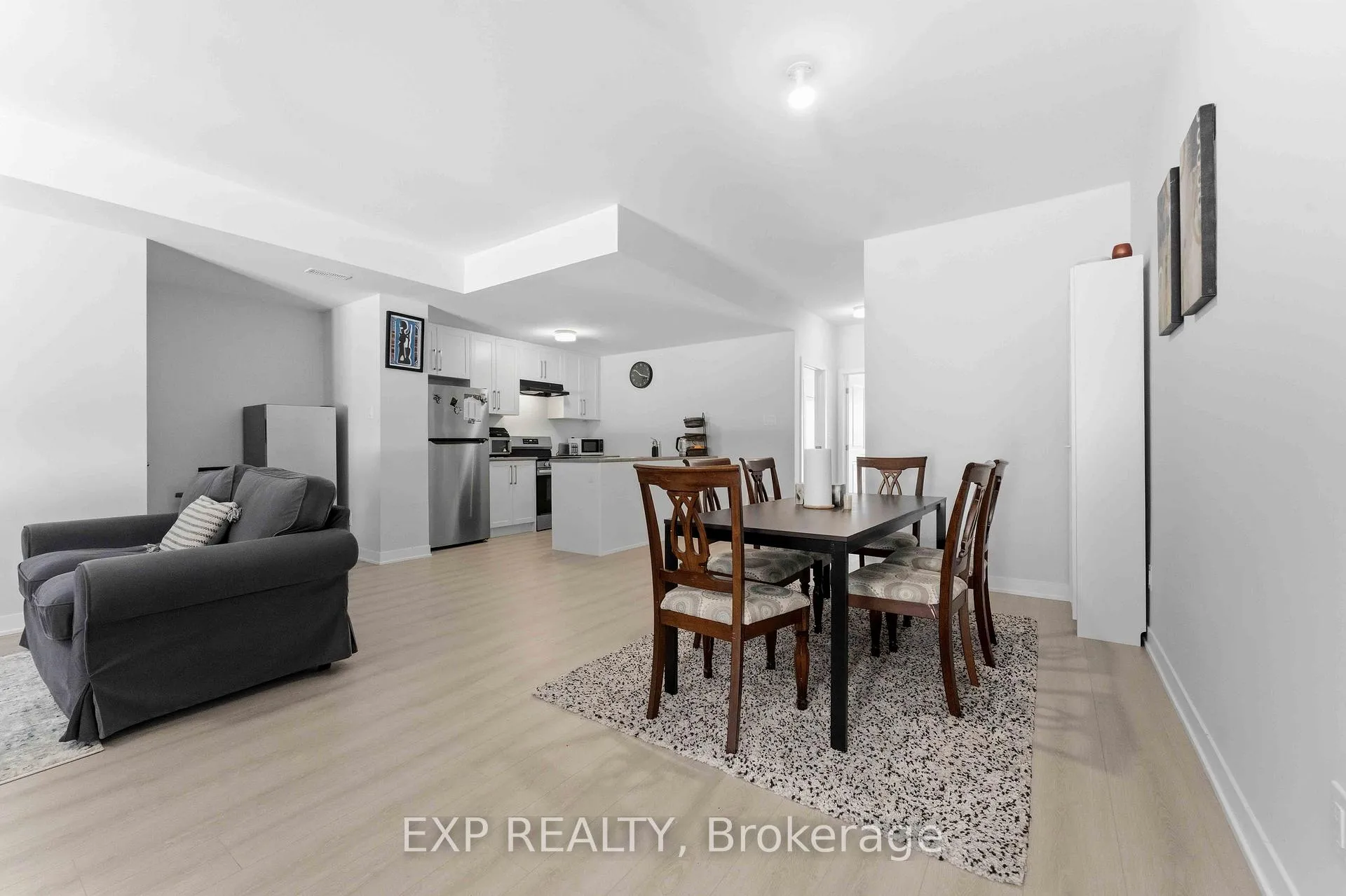 Photo 6 of 116 Parnian Private, Ottawa, Barrhaven - Half Moon Bay — HOMEH