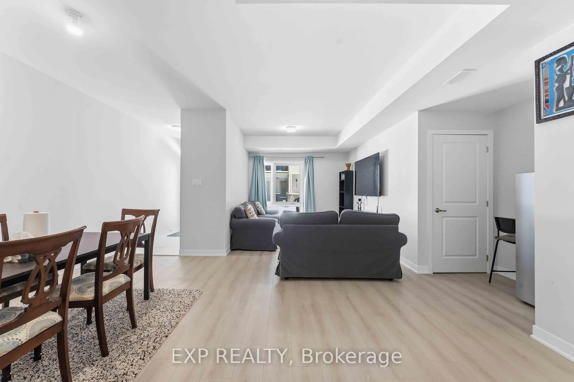 Photo 17 of 116 Parnian Private, Ottawa, Barrhaven - Half Moon Bay — HOMEH