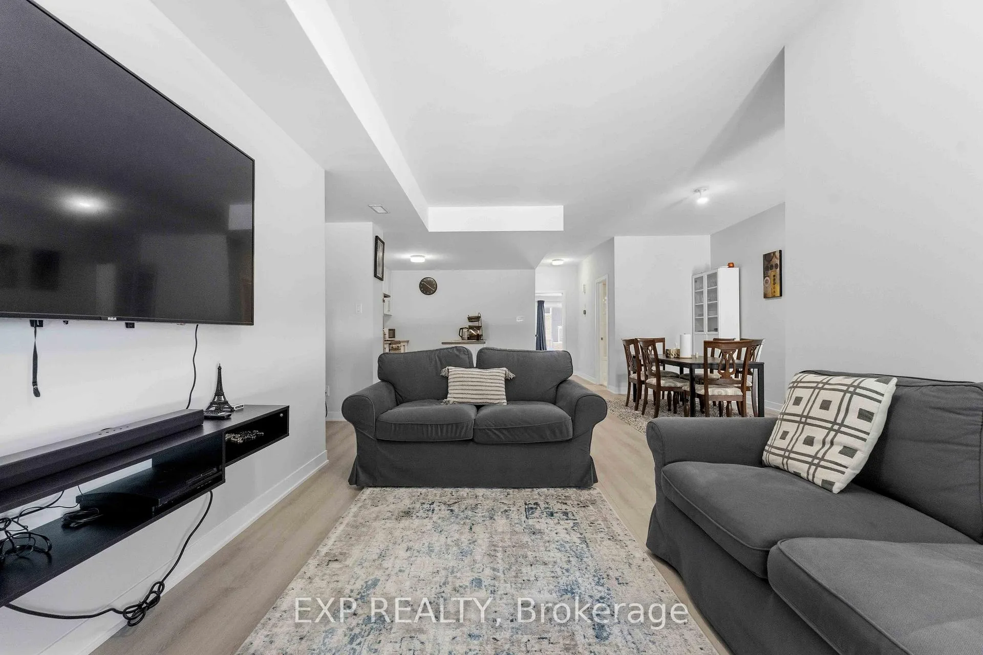 Photo 20 of 116 Parnian Private, Ottawa, Barrhaven - Half Moon Bay — HOMEH