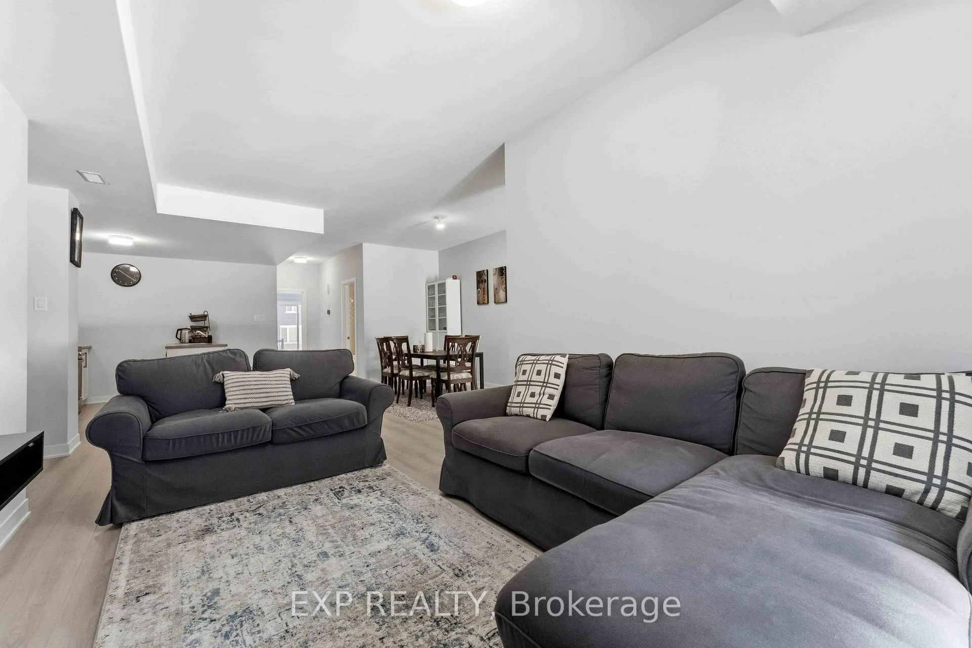 Photo 21 of 116 Parnian Private, Ottawa, Barrhaven - Half Moon Bay — HOMEH