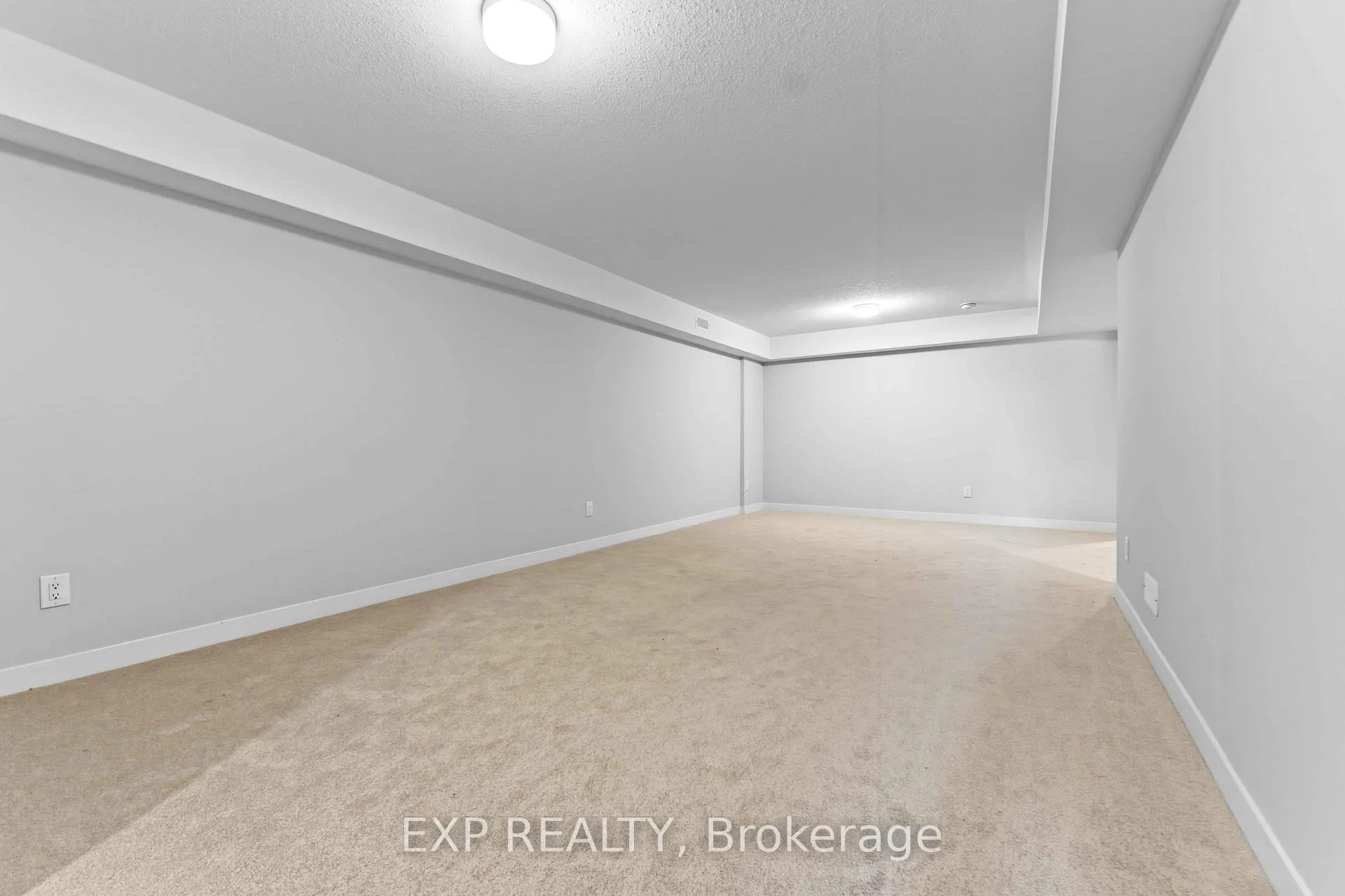 Photo 35 of 116 Parnian Private, Ottawa, Barrhaven - Half Moon Bay — HOMEH