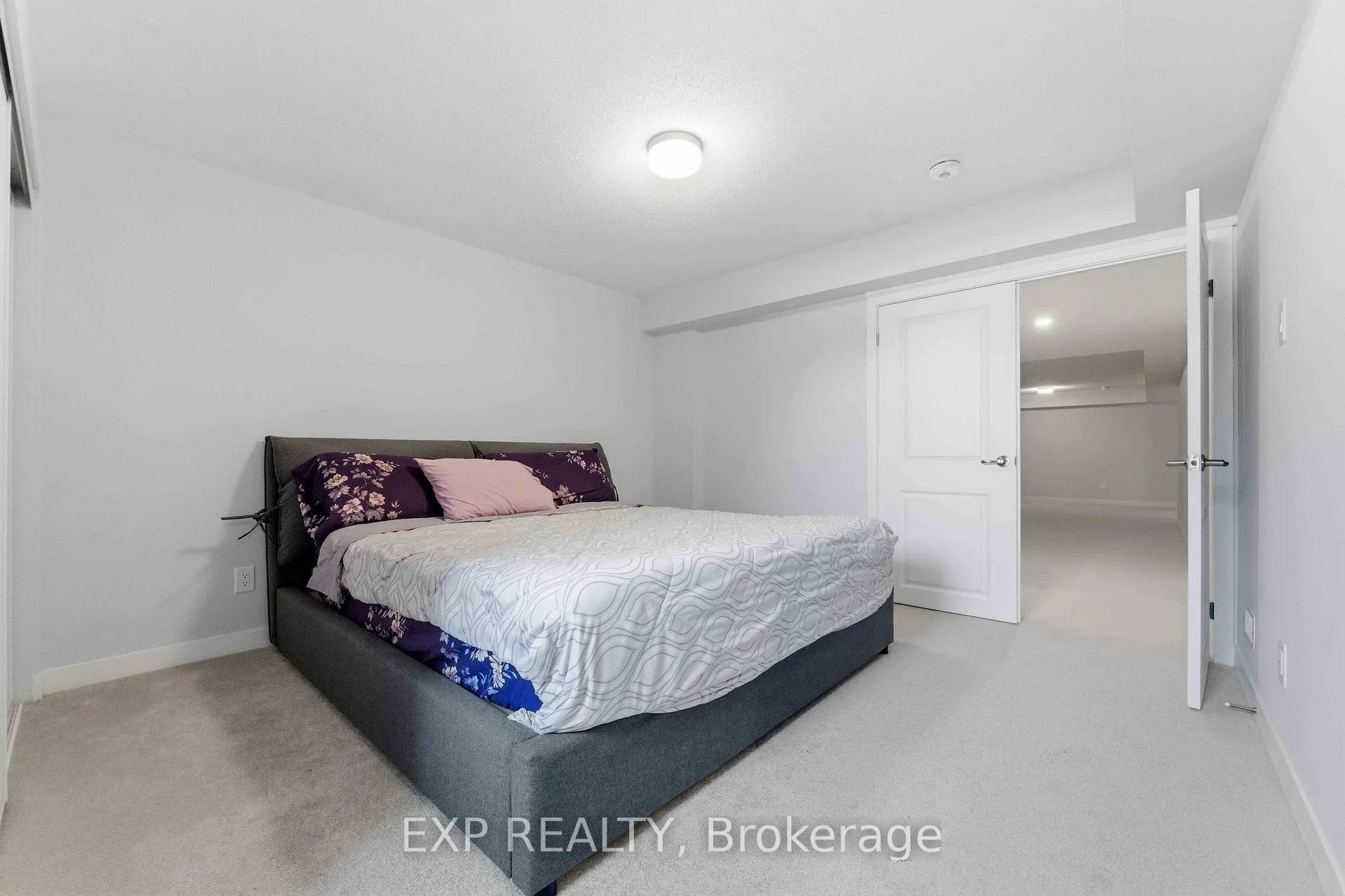 Photo 42 of 116 Parnian Private, Ottawa, Barrhaven - Half Moon Bay — HOMEH